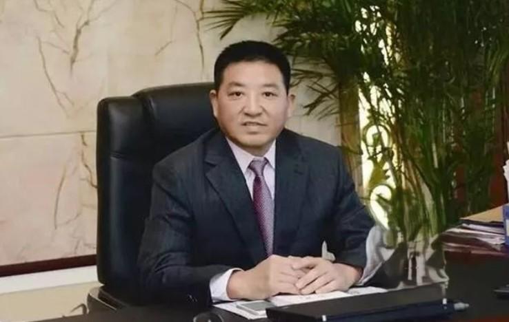 康鳳立被曝光擁有多間豪宅。(微博)