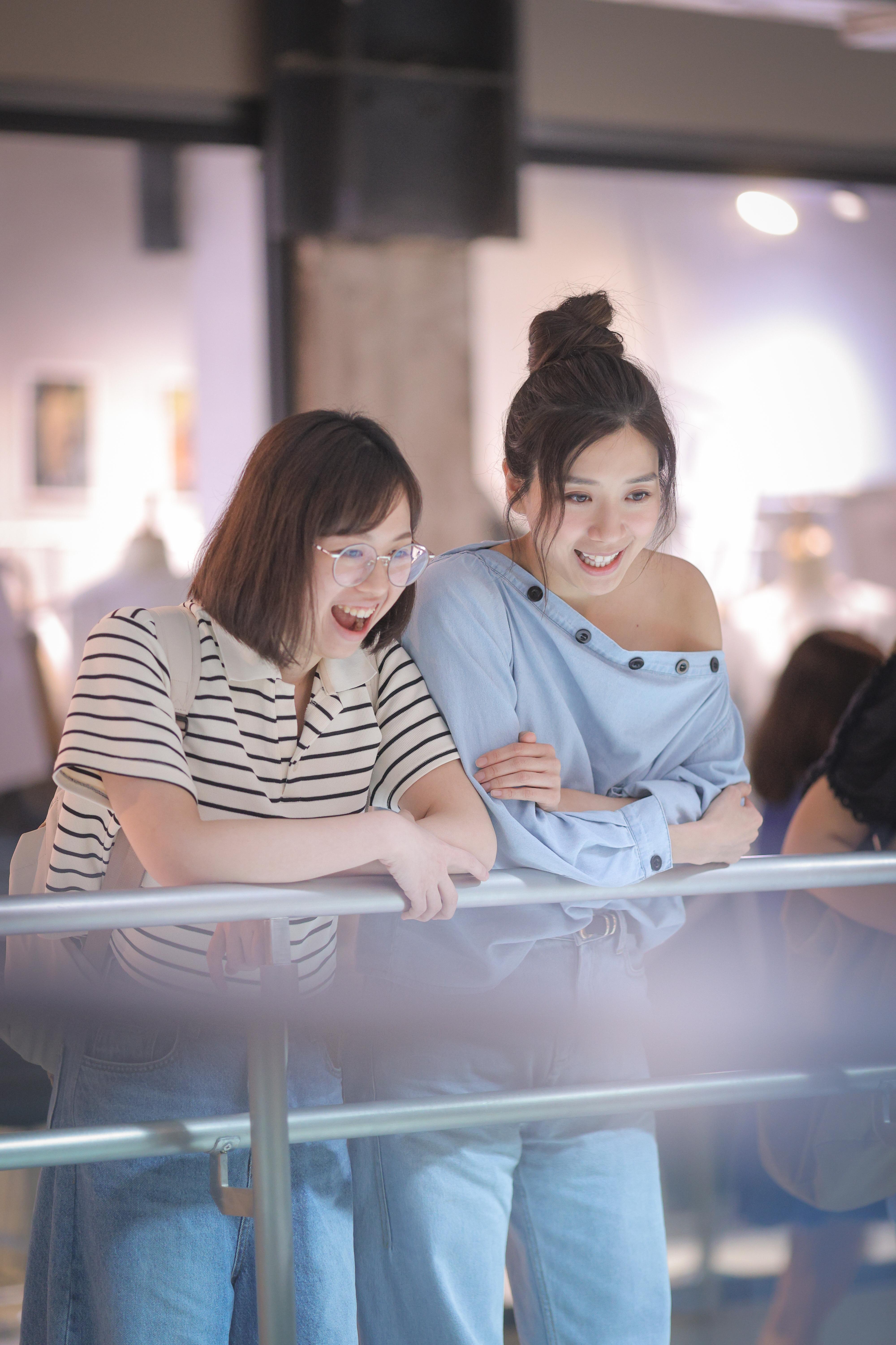 Mandy在節目中化身成阿恩姨姨,邀請對方來港旅行。