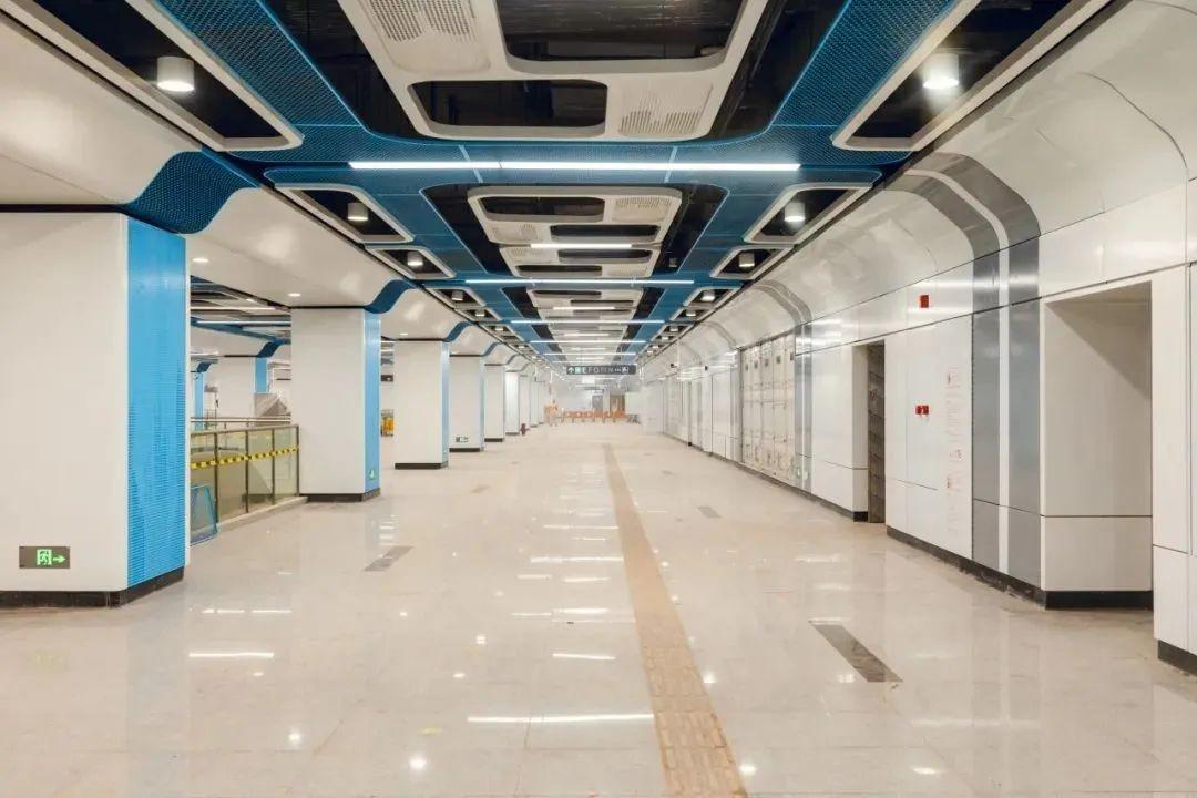 深圳地鐵13號線大座寬敞。(網上圖片)