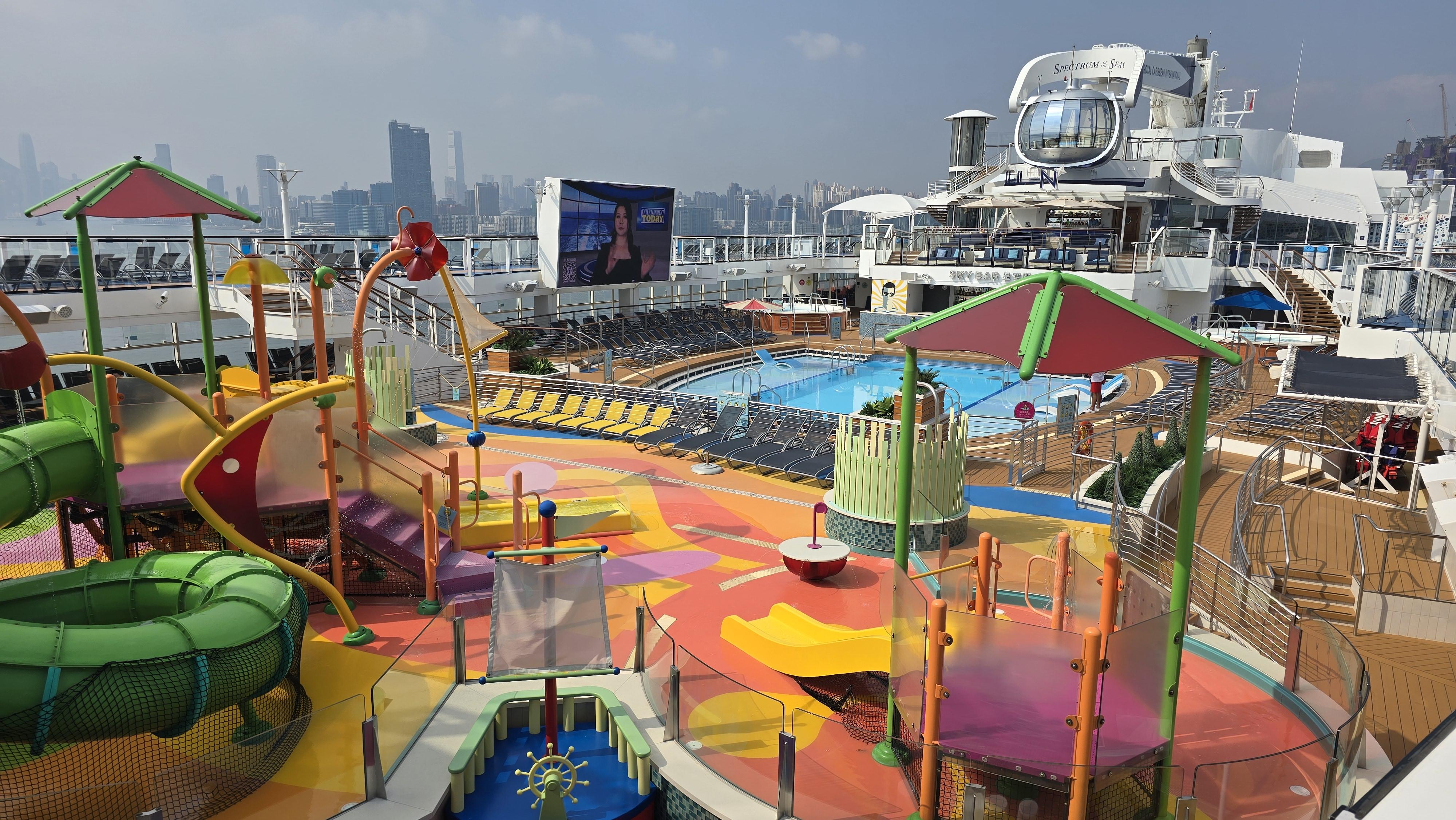 位於15樓的水上樂園。