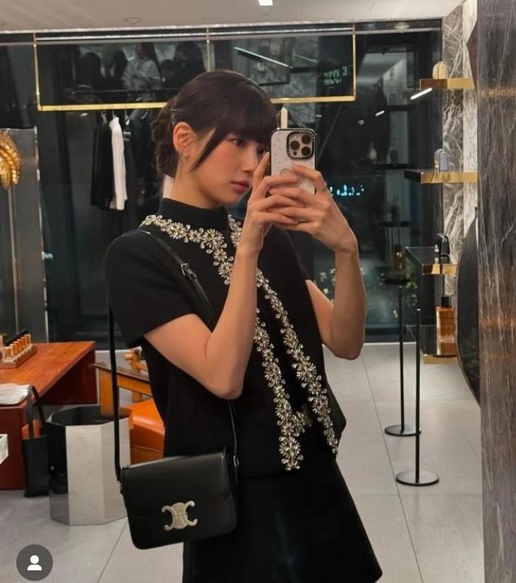 秀智出席CELINE旗艦店開幕。