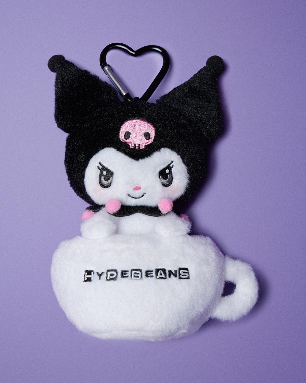 Hypebeans Kuromi Café咖啡造型絨毛公仔 $250(僅限預訂,將於 2025 年 1 月店內發售。)