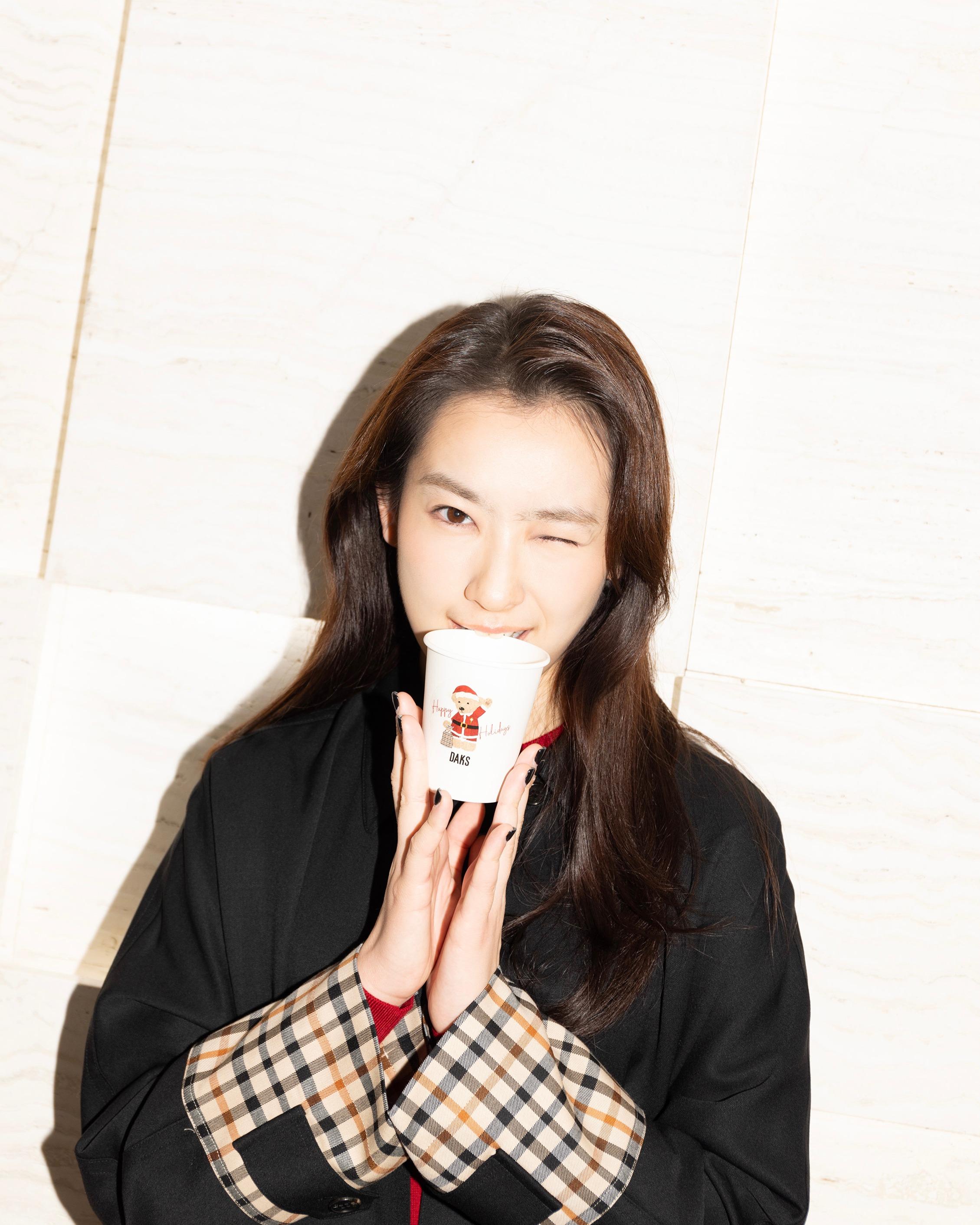 DAKS將於12月20日在海港城店免費派發限定的小熊咖啡。