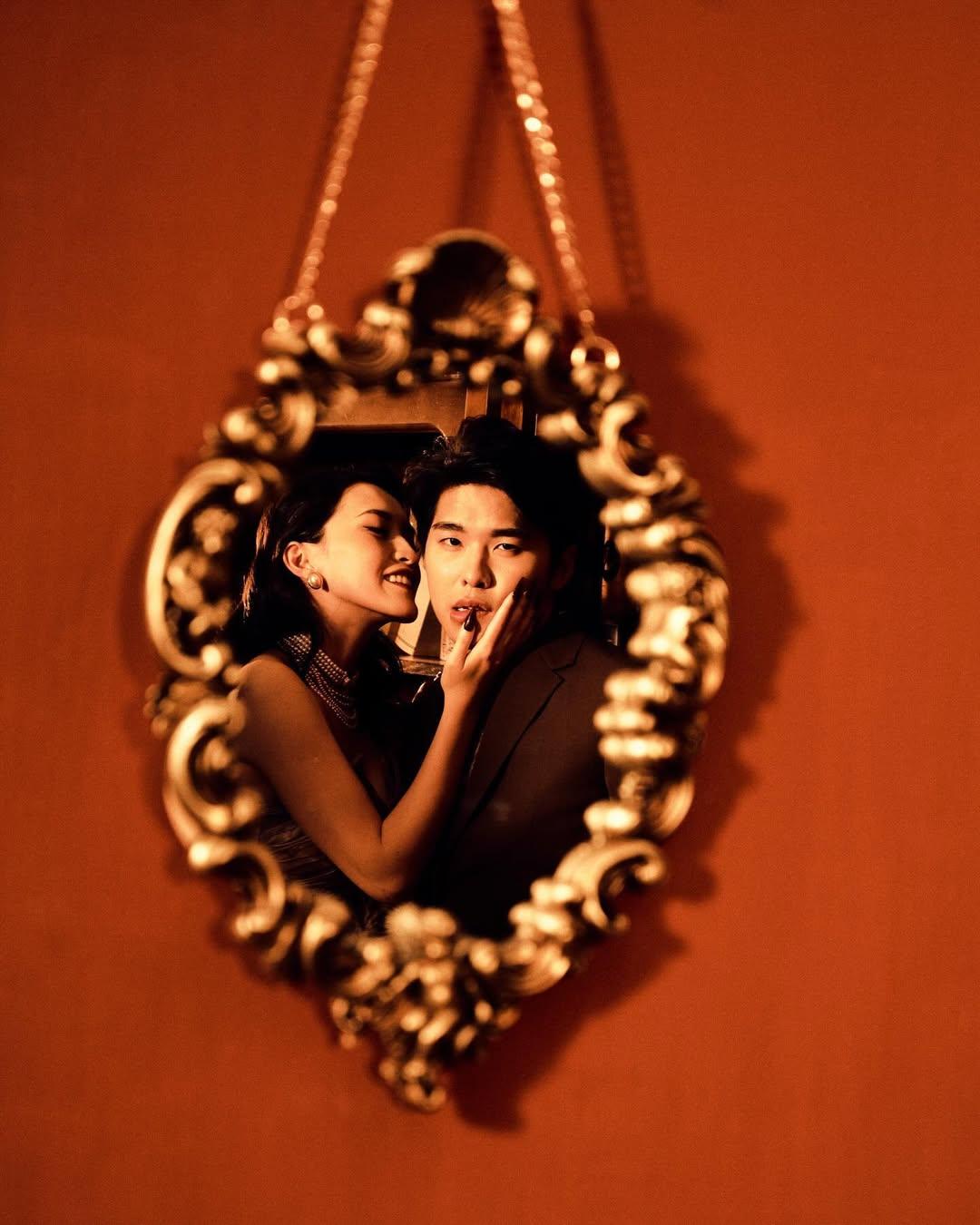 負責美術及服裝的張蚊,為此劇增添詭異層次感,令觀眾更加想快點入場收看。