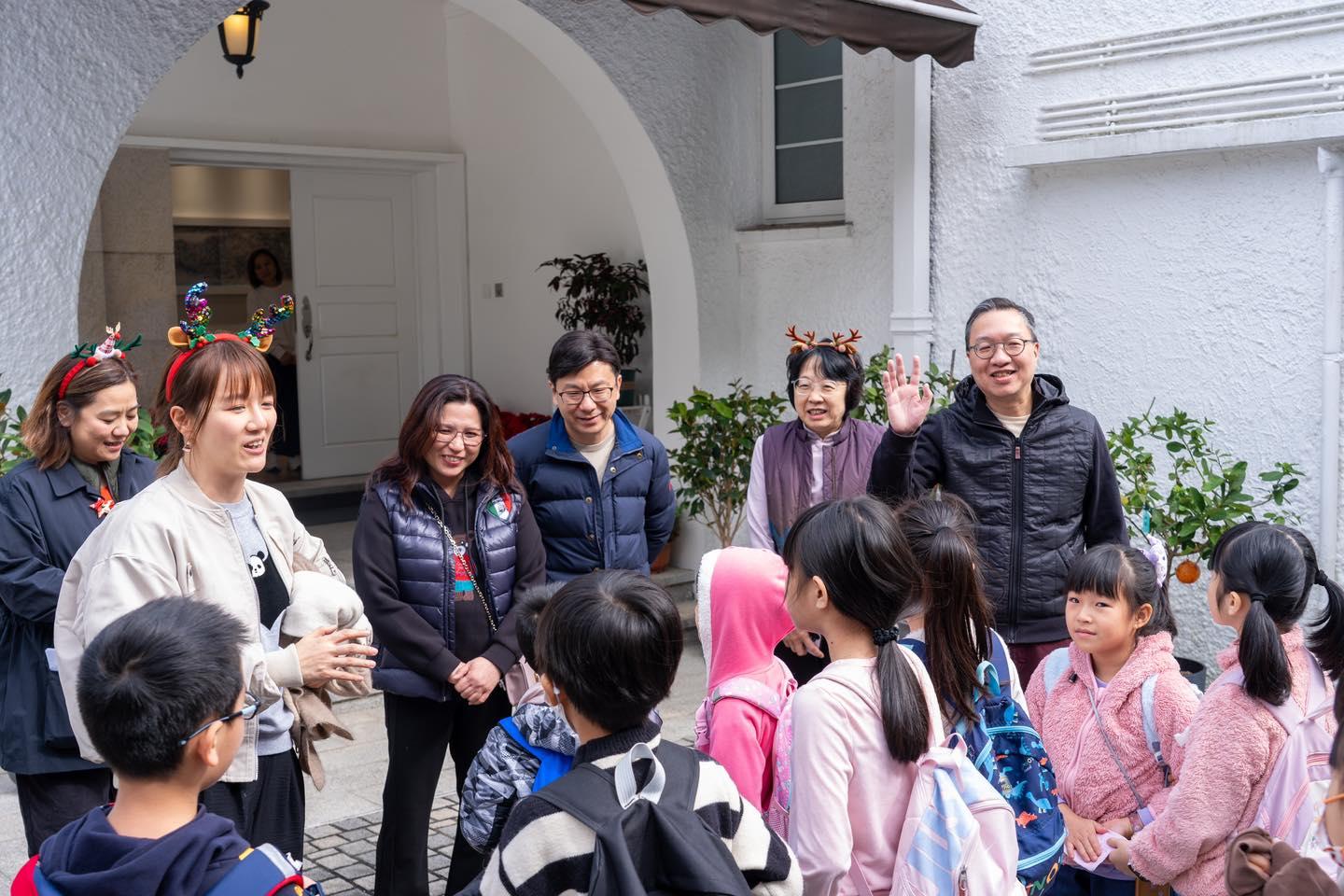 林定國邀社區客廳兒童參官邸聖誕派對 分享大律師點滴 鼓勵追夢 (@fb 林定國 Paul Lam圖片