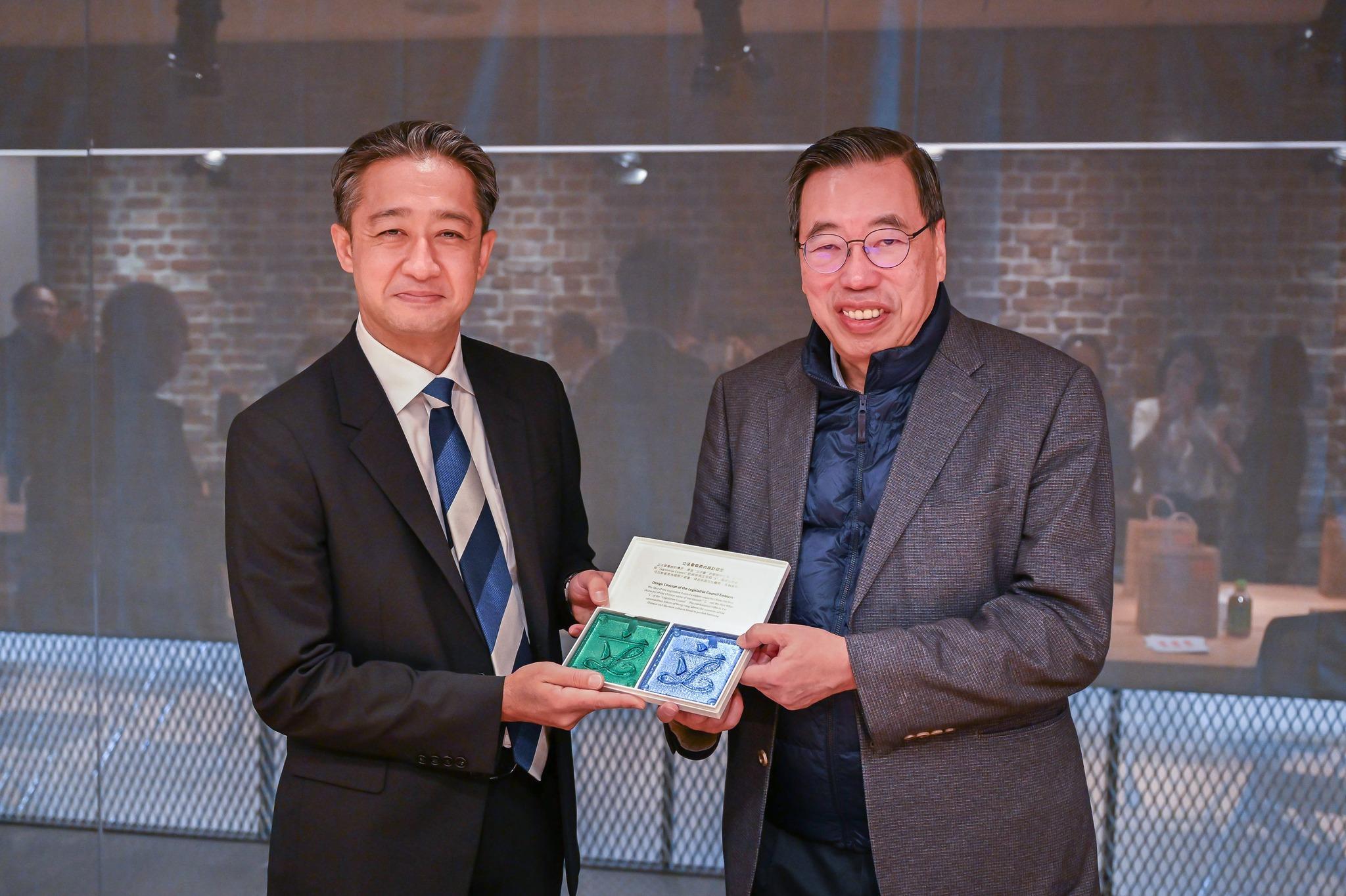 (@fb 立法會主席梁君彥議員圖片)