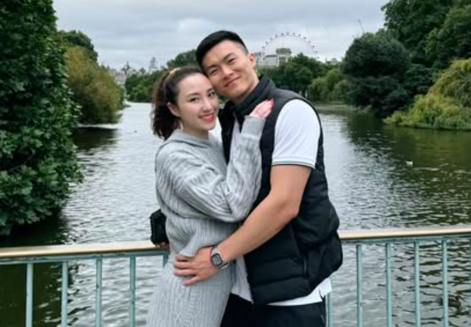 何超雲同消防猛男未婚夫Douglas不時外遊拍拖