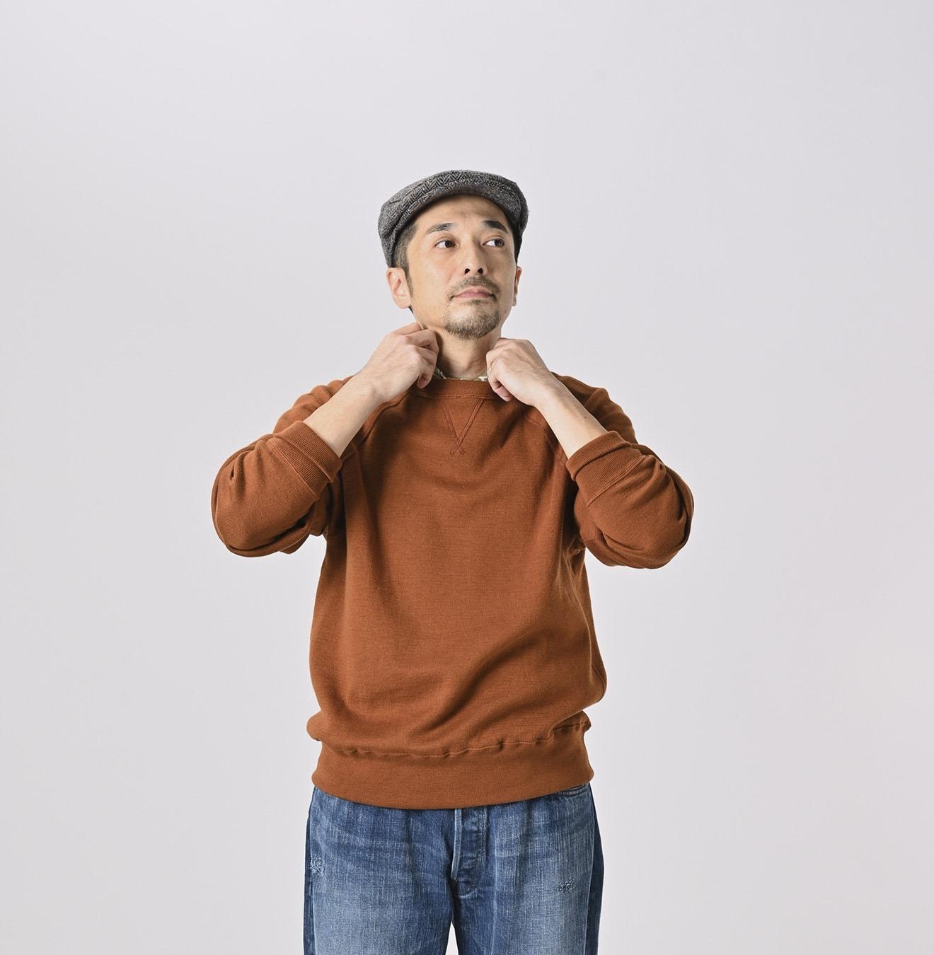 Smooth Collection針織衫以針織手法,展現經典圓領sweatshirt、復古henry shirt、自然寬鬆的tunic等版型。