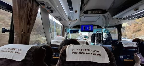 有網民日前目擊到港女在東京巴士上「惡鬥」日本乘客的情景。(網上圖片)