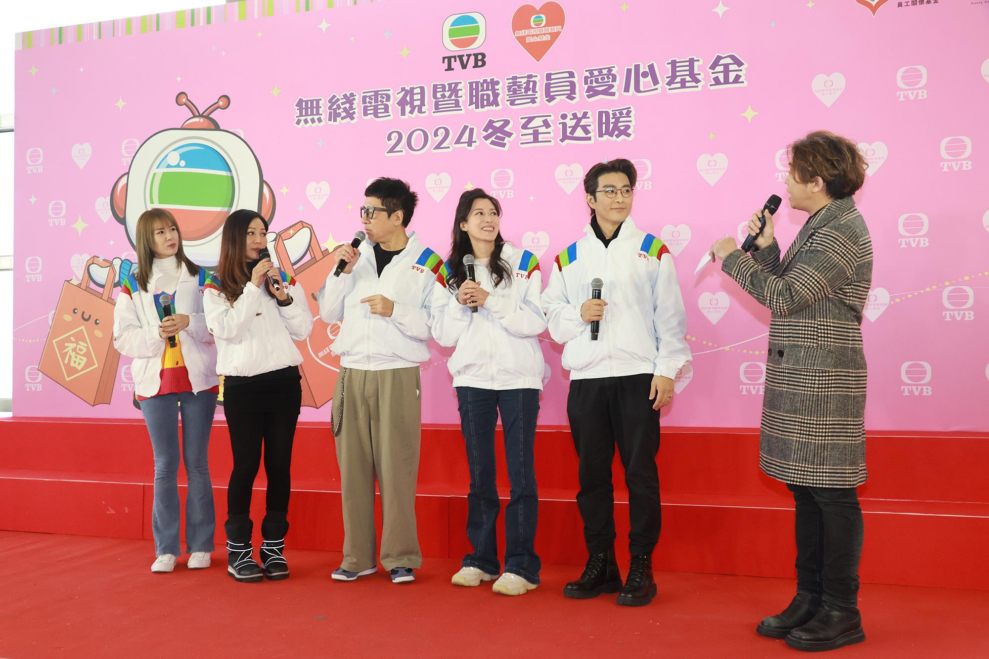 《愛‧回家》一眾藝員分享探訪感受。