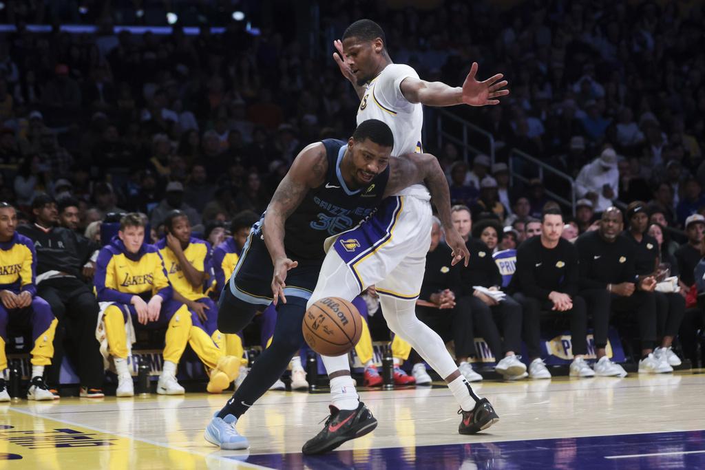 湖人116:110擊敗灰熊。(美聯社)