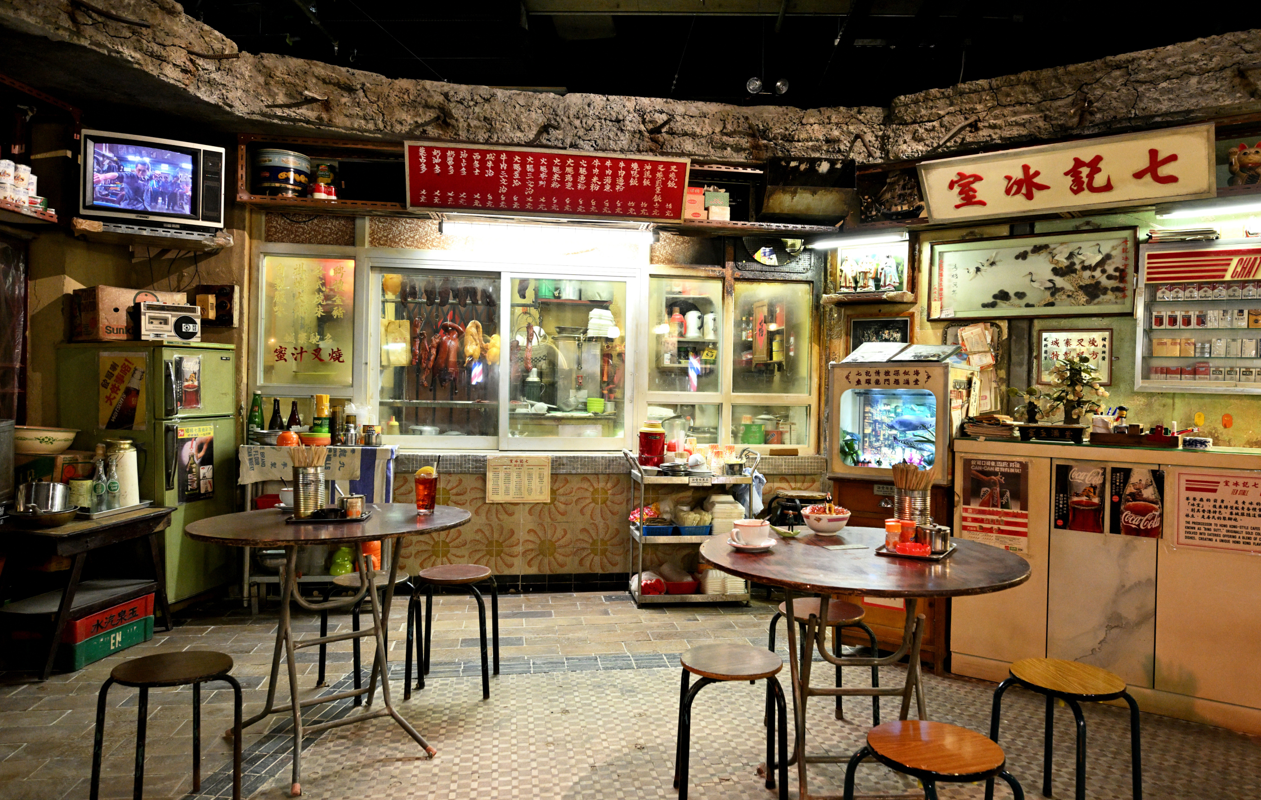 《九龍城寨之圍城》電影展覽 入場人士可走進多個電影經典場景