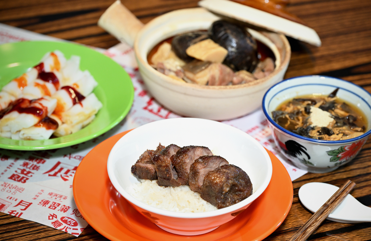 《九龍城寨之圍城》電影展覽 懷舊大牌檔,提供當年九龍寨城經典美食,重現八九十年代風味。