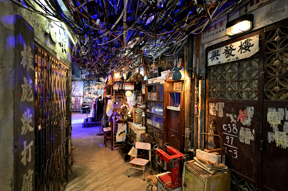 《九龍城寨之圍城》電影展覽 入場人士可走進多個電影經典場景