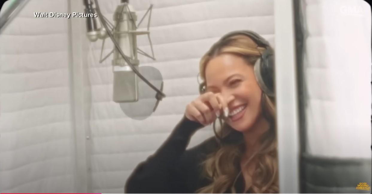 Beyonce聽到女兒配音,竟感動落淚。