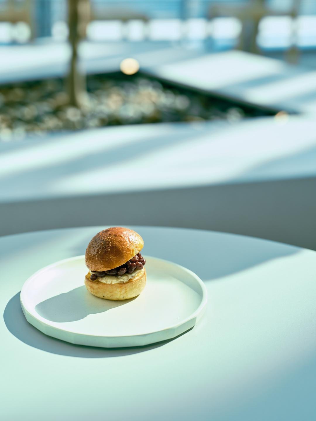 日式紅豆牛油麵包 (節日限定)$42