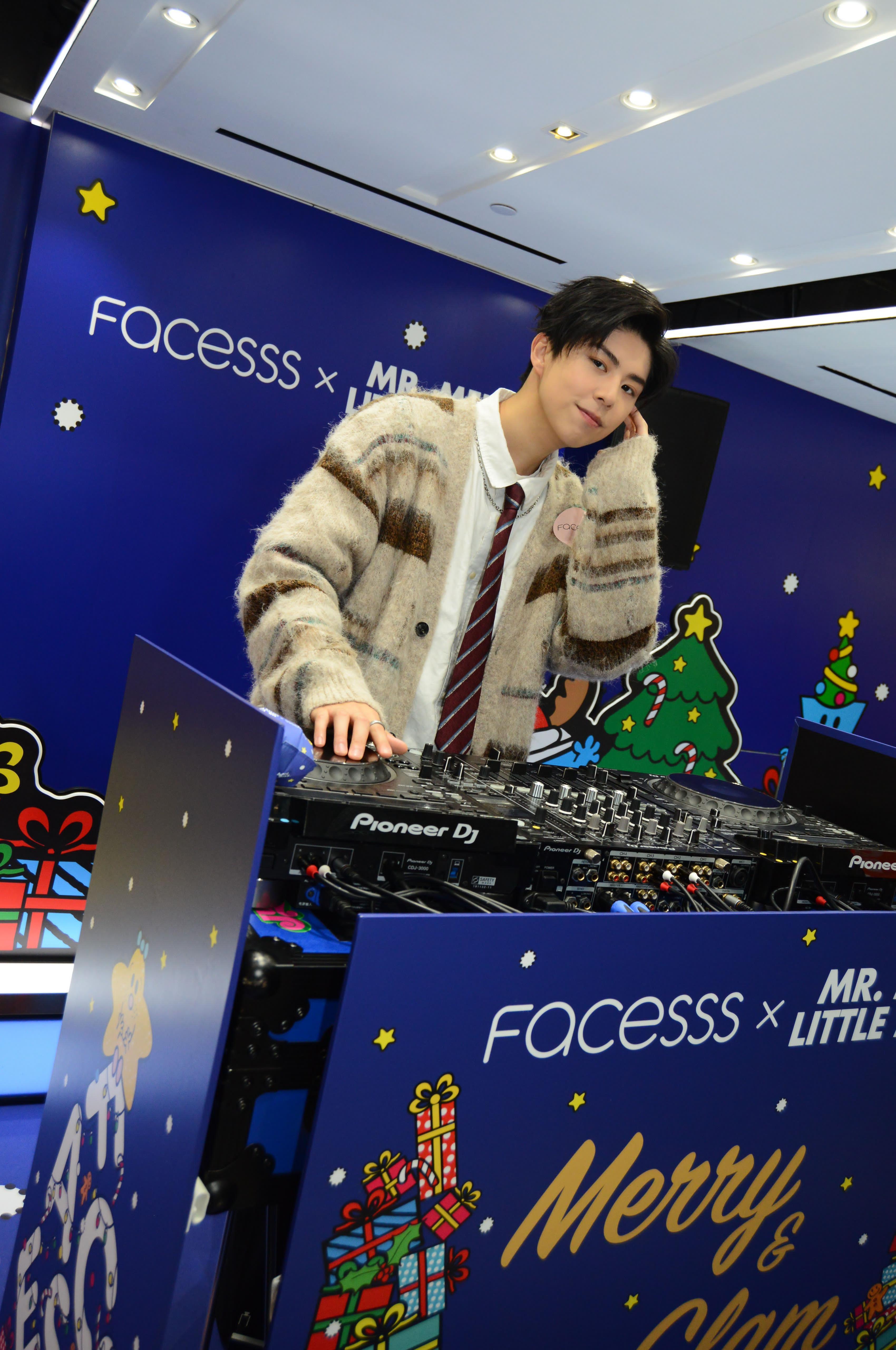 品牌日前在海運大廈Facesss分店舉行「Merry & Glam」聖誕盛典派對,邀請嘉賓出席,包括玄學家七仙羽師傅、男神朱mic等。