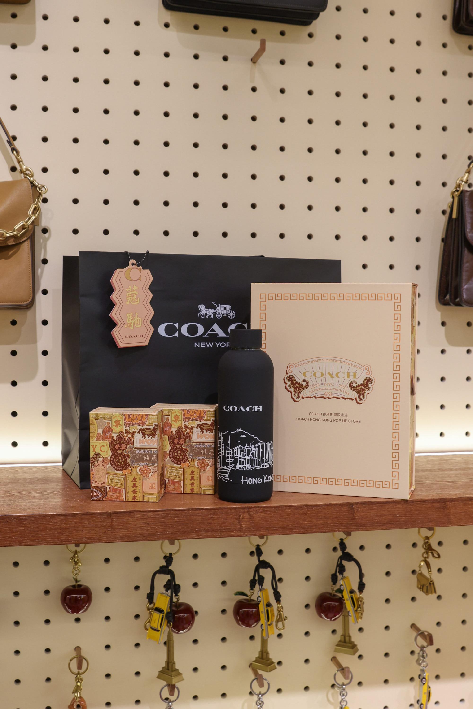 Coach刺繡襟章盲盒系列