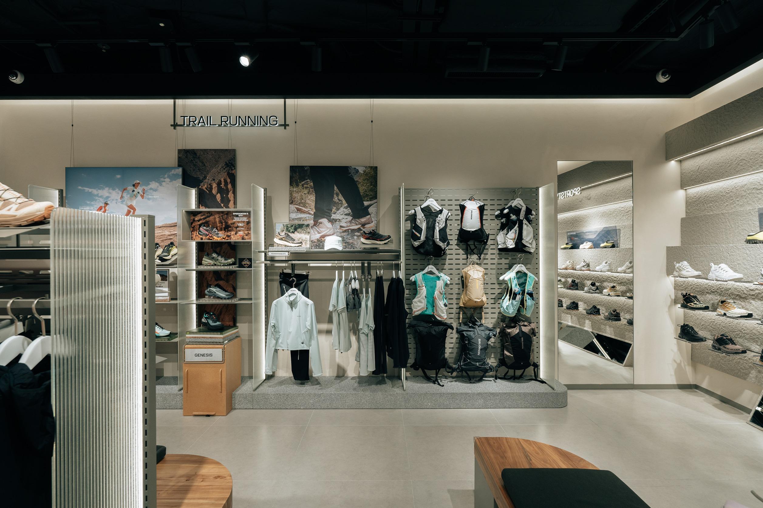 Salomon銅鑼灣希慎廣場新店劃分為越野跑、路跑及戶外等多個區域。