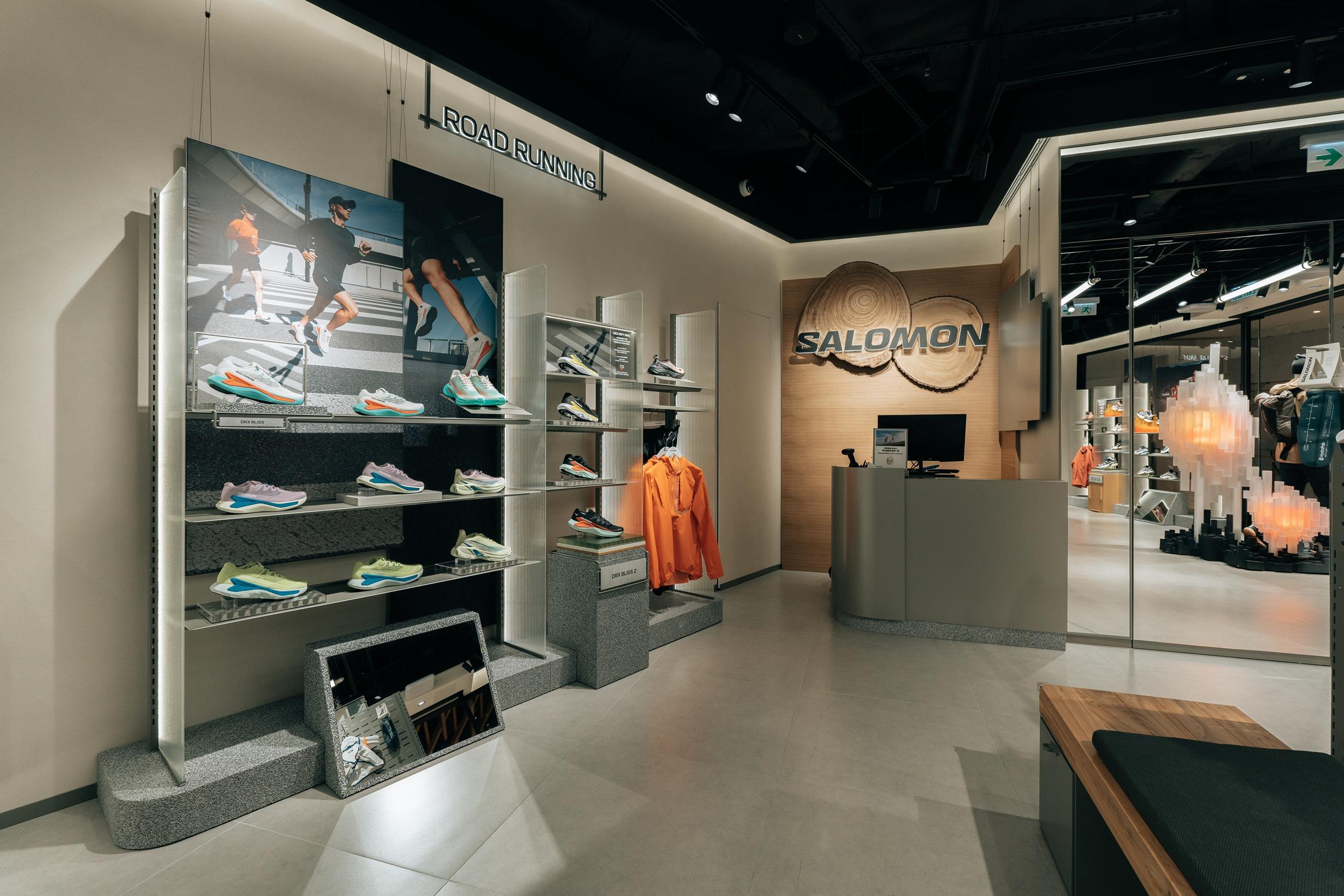 Salomon銅鑼灣希慎廣場新店劃分為越野跑、路跑及戶外等多個區域。