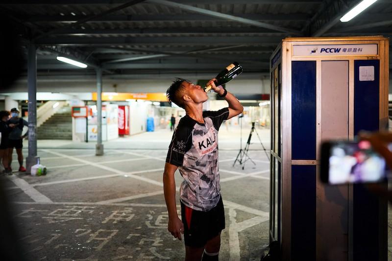 《香港四徑大步走》劇照。