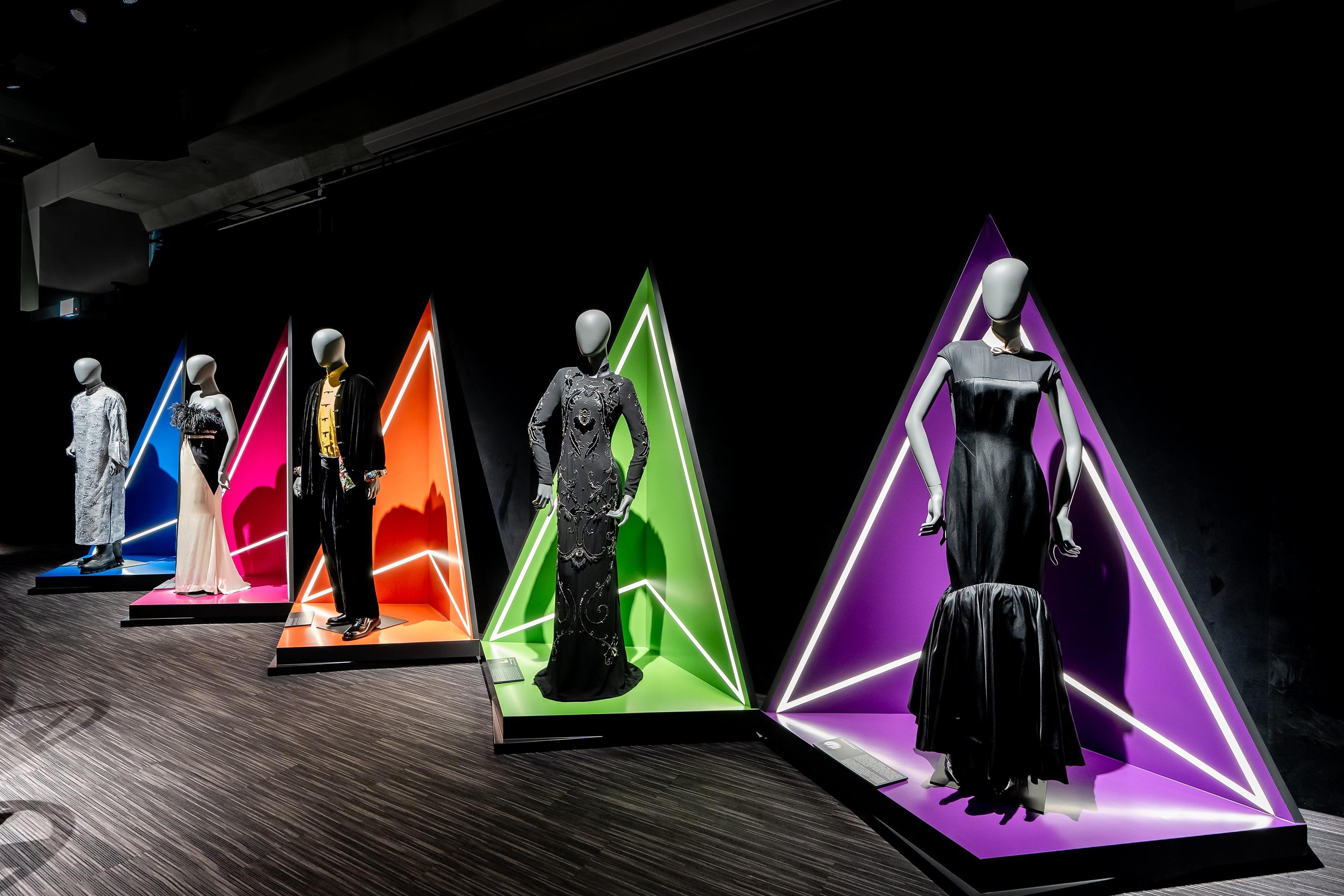 《風華迴響 – 上海灘三十年》作品回顧展