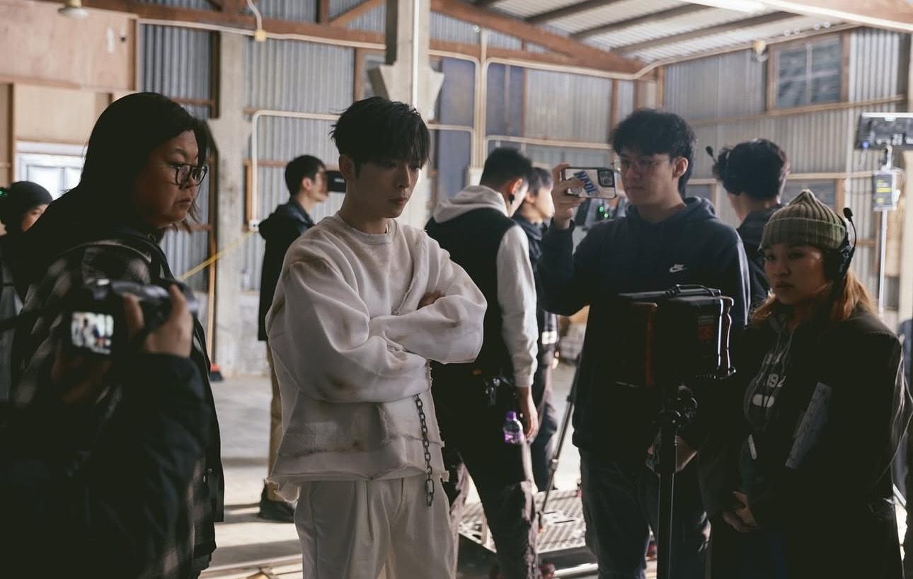 Edan 首次一手包辦視覺與聽覺上的創作。