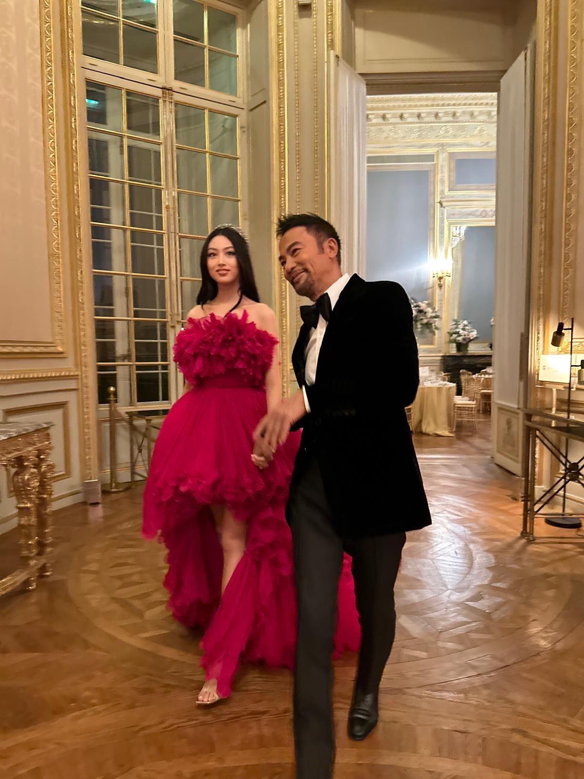 任達華為了女兒,首次學習跳華爾茲。