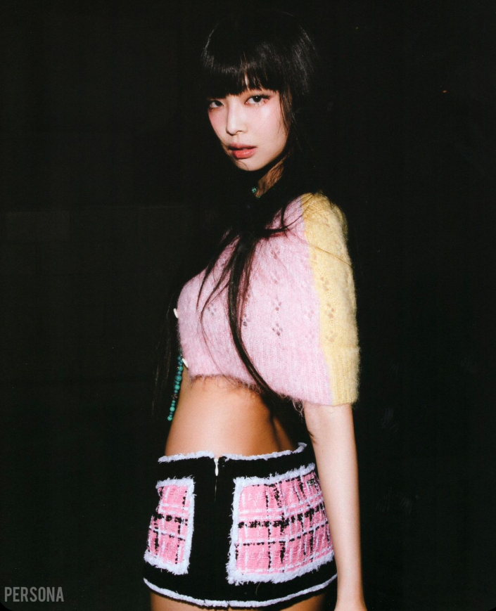 Jennie回顧過去一年,她稱這一年對說變化很多,她希望通過新專輯讓大家感覺與她更近。