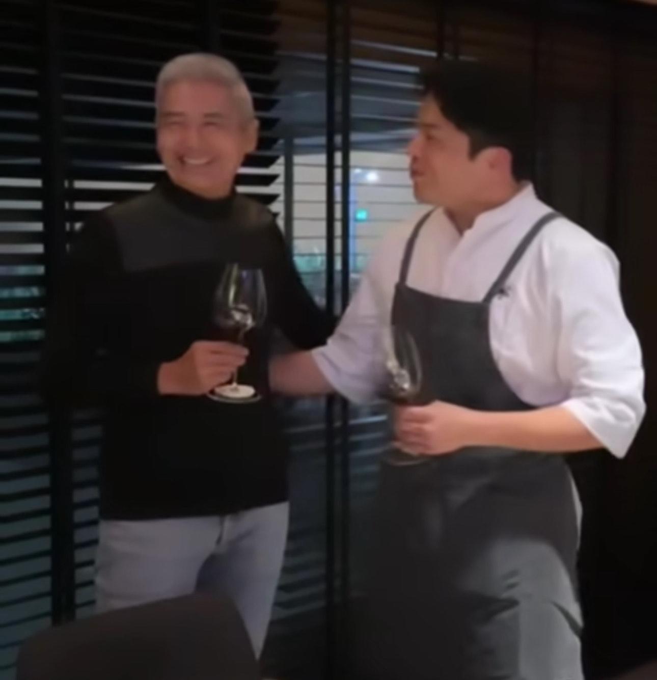 安成宰終與偶像發哥同框。