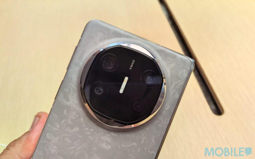 華為Mate X6手機搭載5000萬像超光變相機(F1.4-F4.0 10x物理可變光圈,RYYB,OIS)。(MobileMagazine圖片)