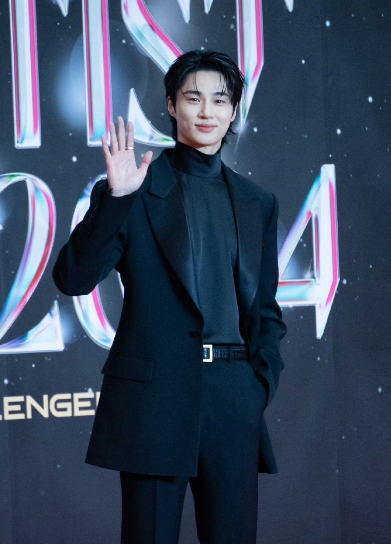 邊佑錫一口氣擸走六個獎項。