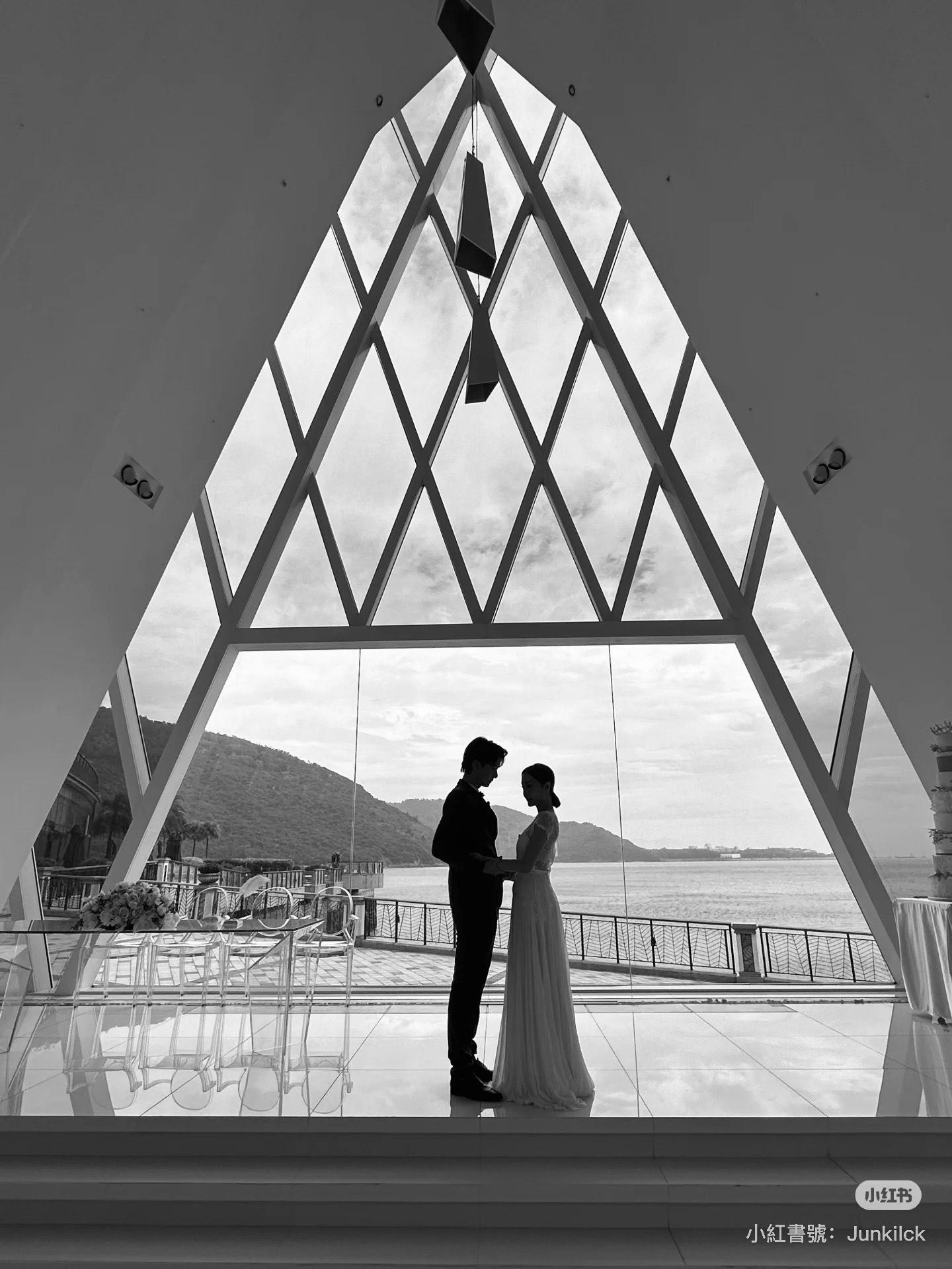 唯美照片原來是由江美儀操刀。