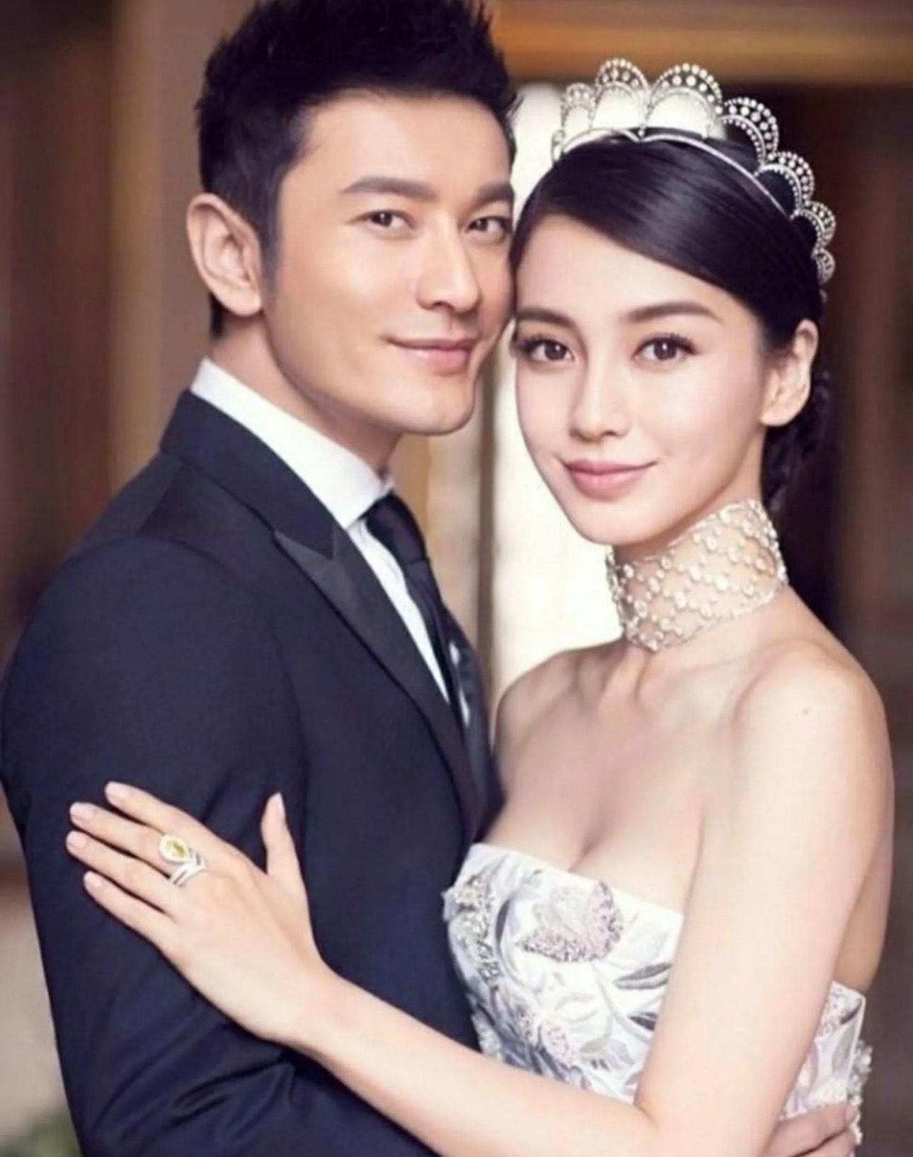 黃曉明與Angelababy於2022年離婚,兒子「小海綿」則由二人共同撫養。