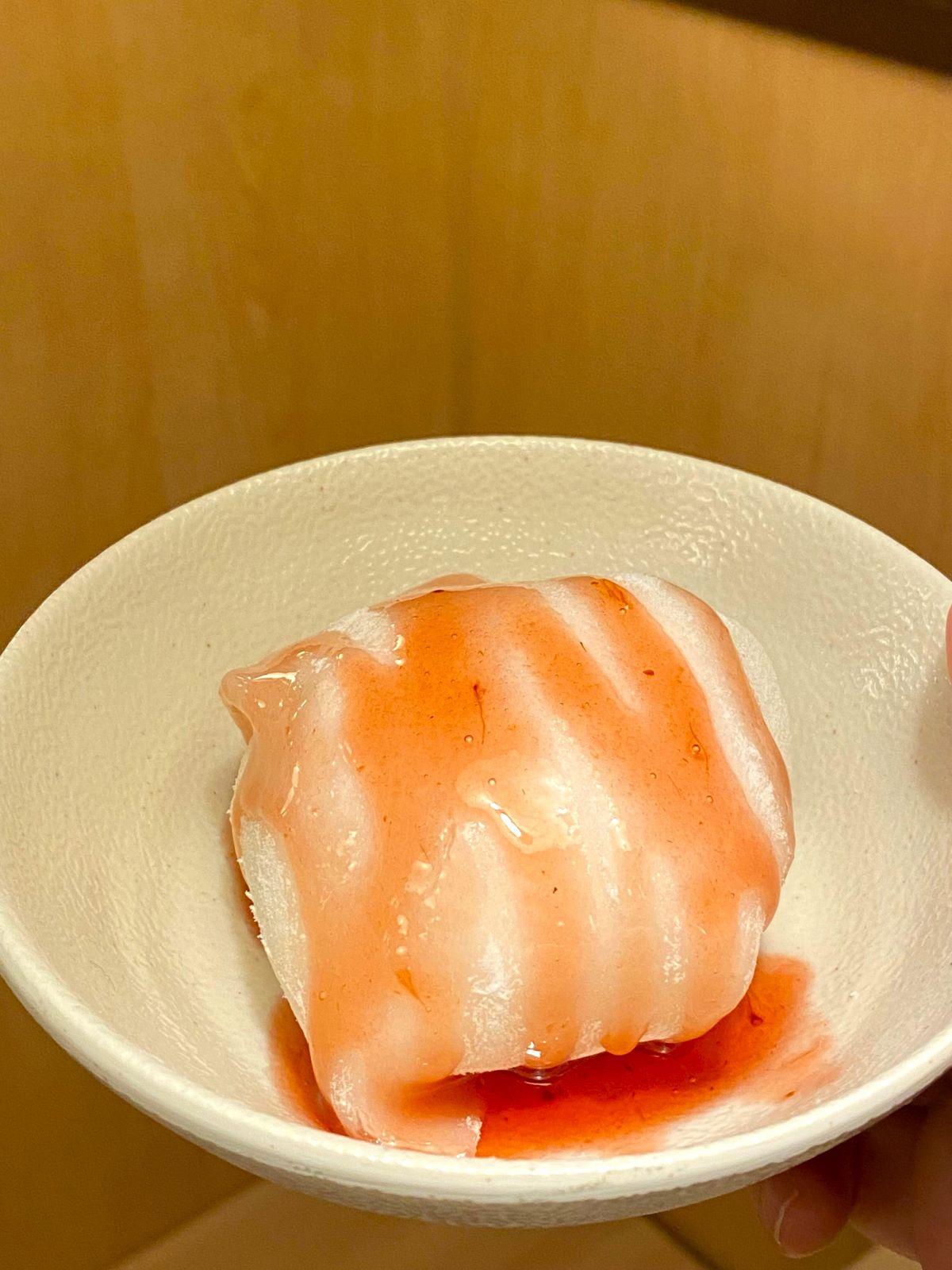 巨蛋雪糕配士多啤梨醬 $29.9