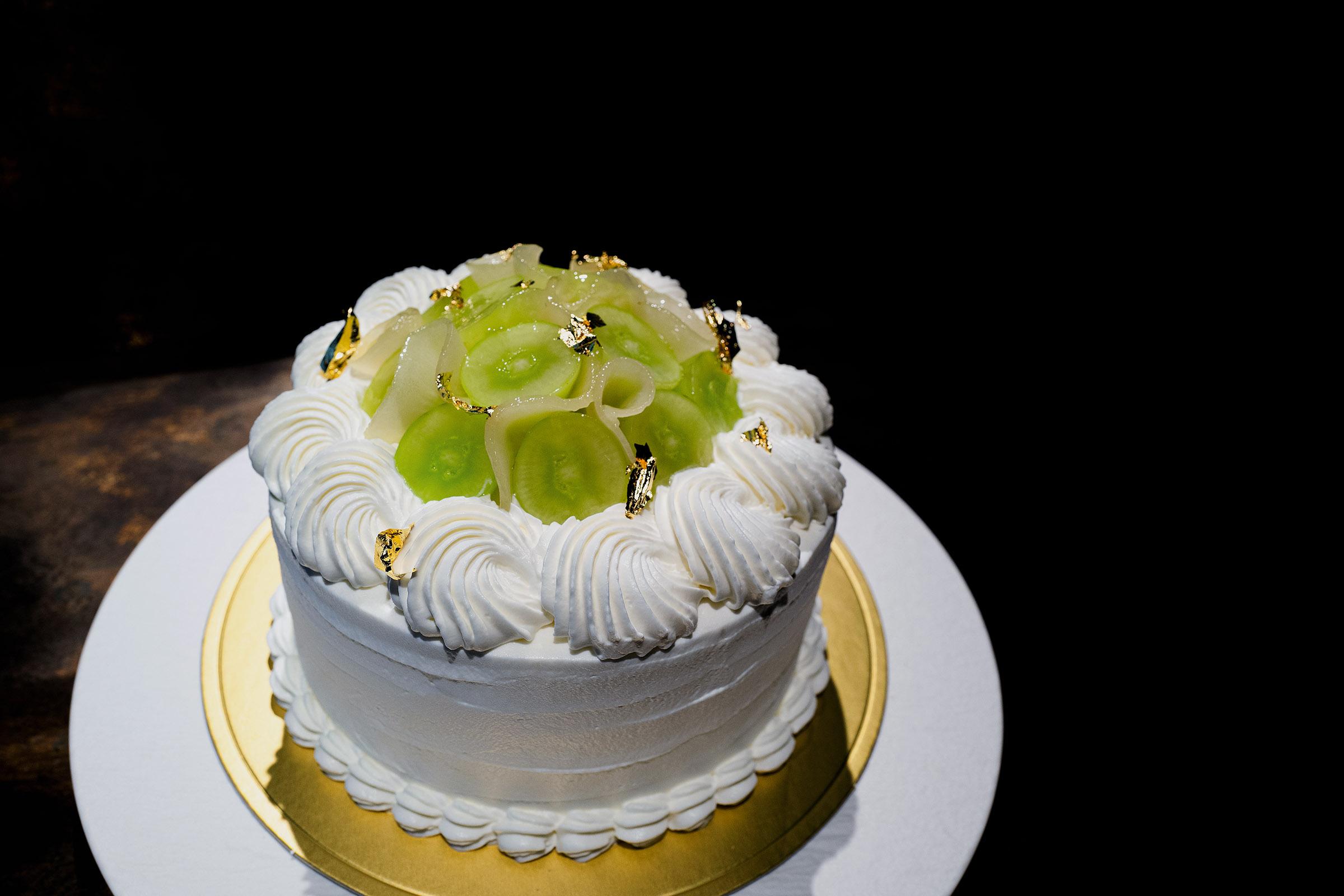 Okayama Shine Muscat Cake─5'' $400,6''$540