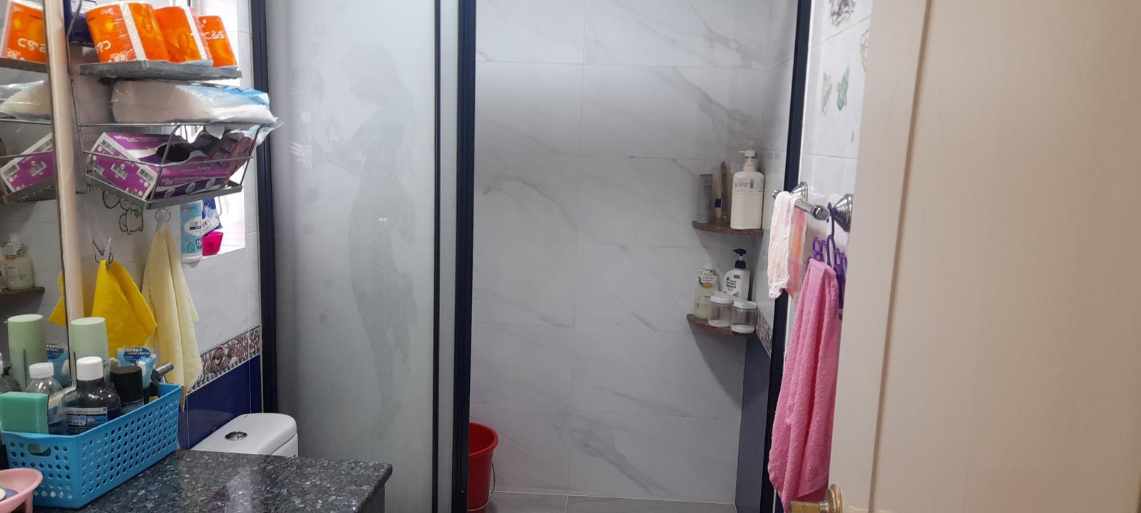 企缸浴室,裝修算新。(代理提供)