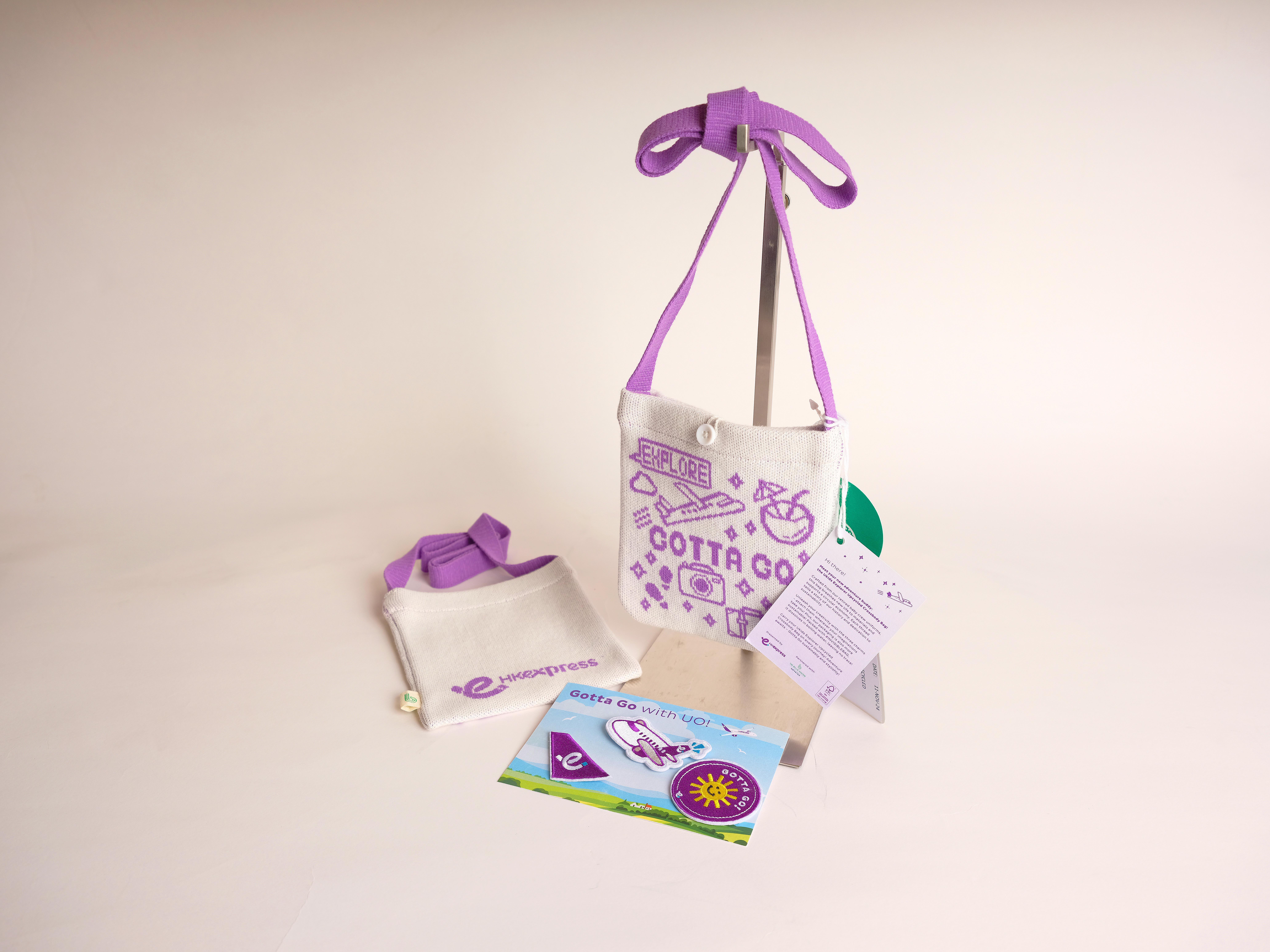 「Ukids 小探索家升級再造單肩包」用再生纖維紗線採用無水技術,製作過程中不消耗水資源,亦避免產生化學廢物。