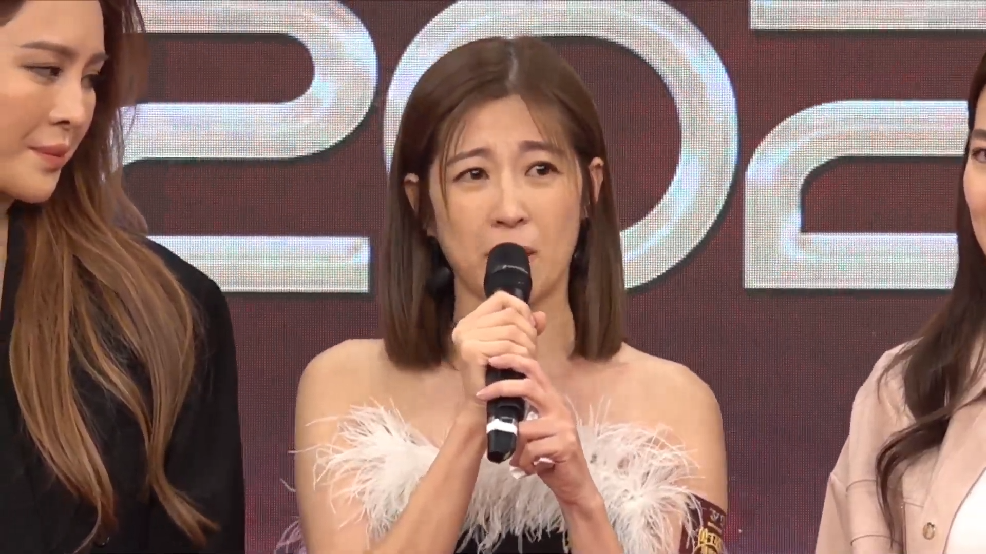 陳自瑤表示自己在公司20年,終於入圍女主角之位。