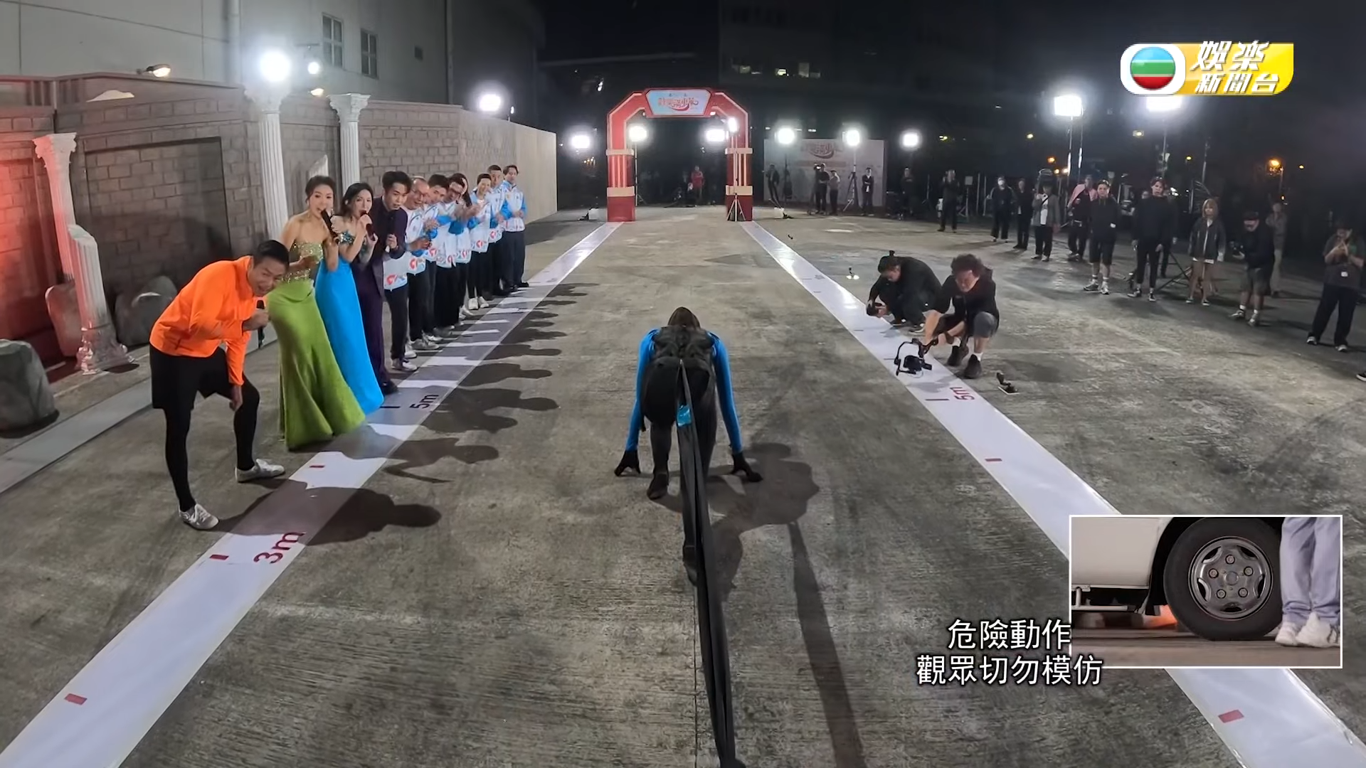 劉穎鏇被委予重任,於《歡樂滿東華》負責拉郁重達3噸重的24座小巴。