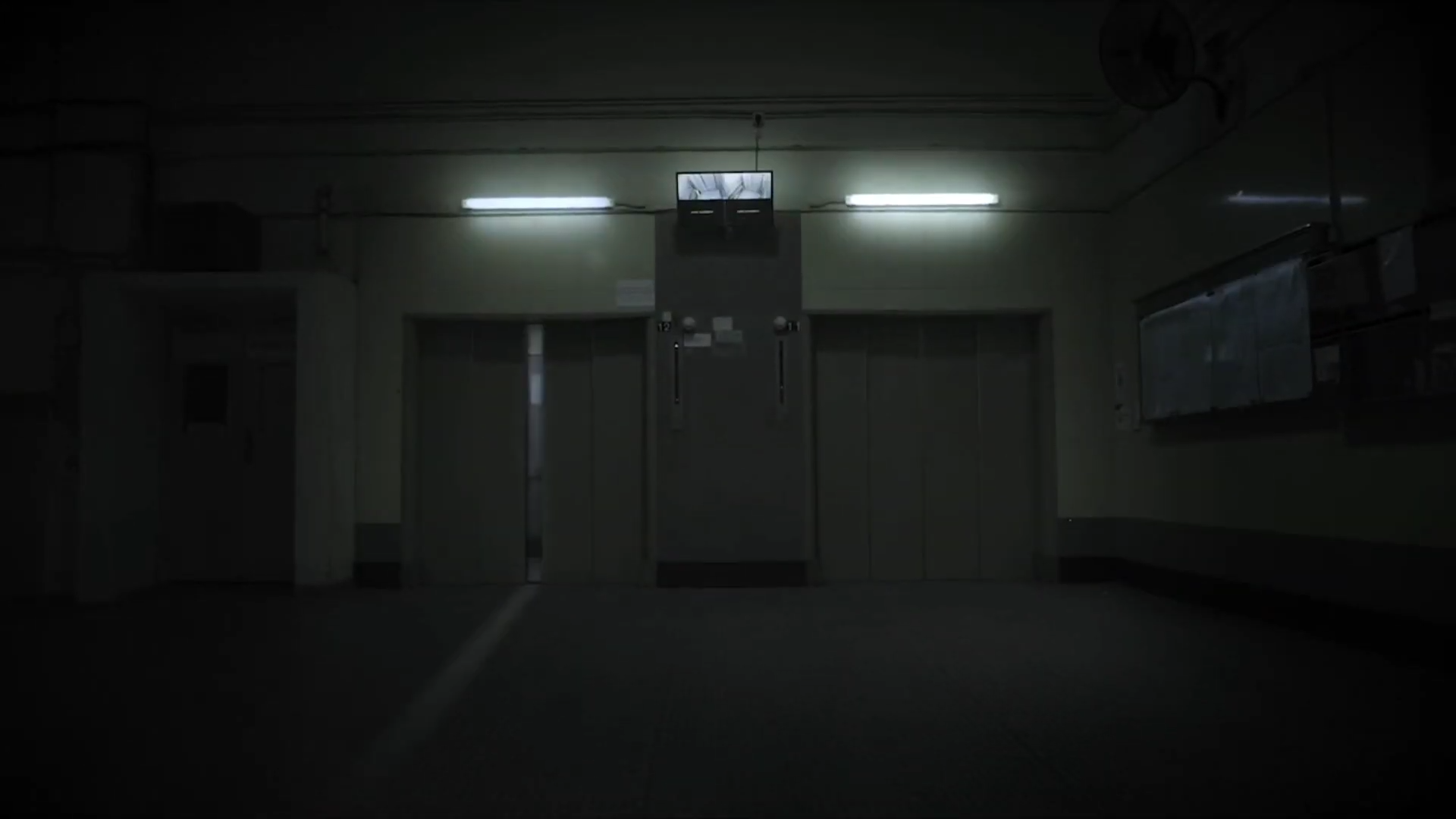 有網民CAP低恐怖影片畫面。