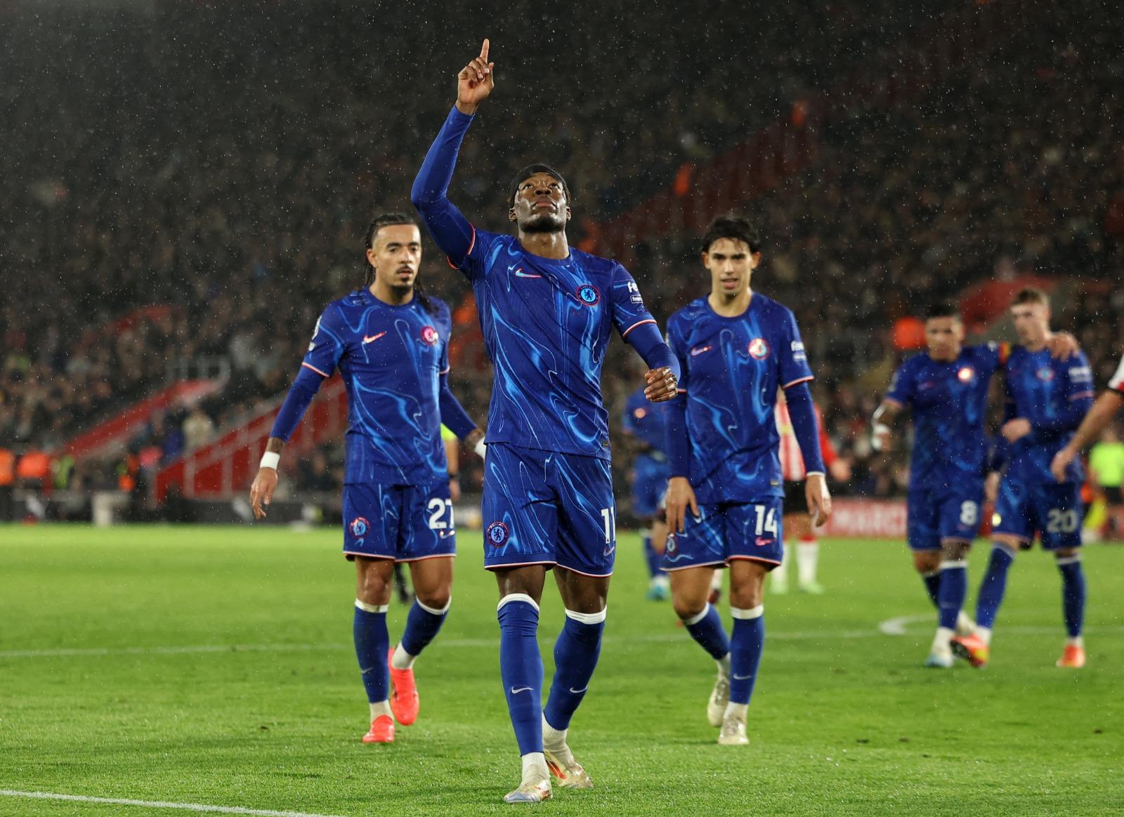 車路士作客以5︰1大勝修咸頓,憑得失球力壓同分的阿仙奴排第2。(美聯社)