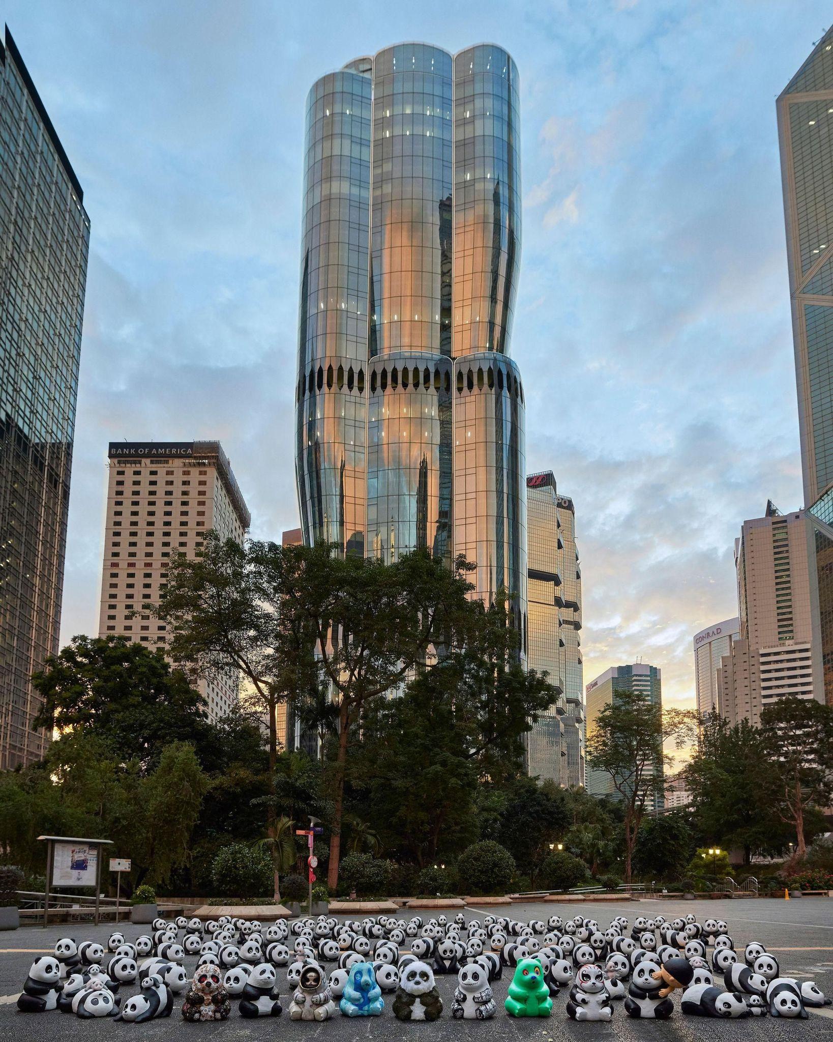 PANDA GO現身The Henderson。