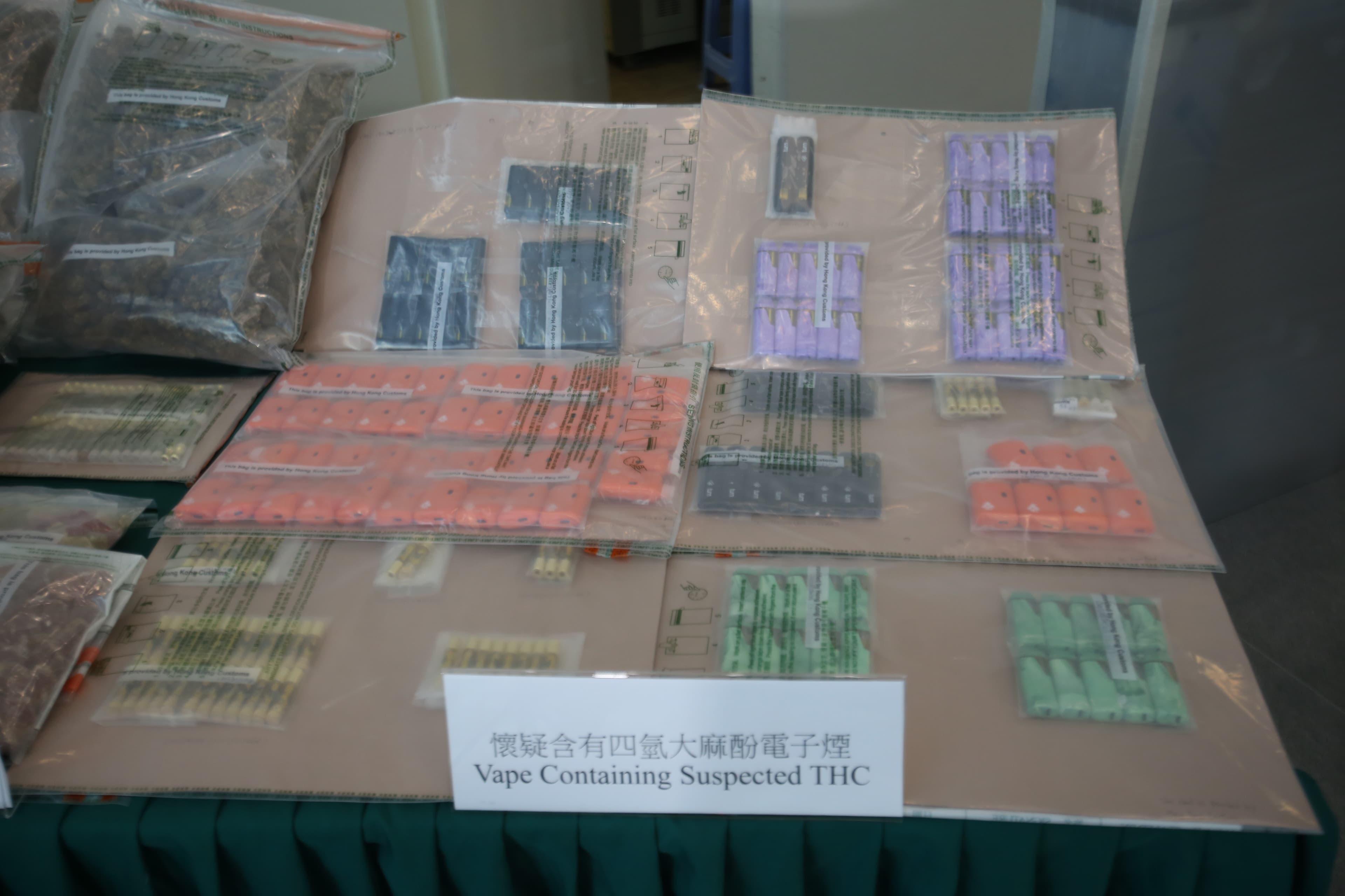 海關破航空販毒案及3毒品倉 檢1,500萬元毒品拘3人