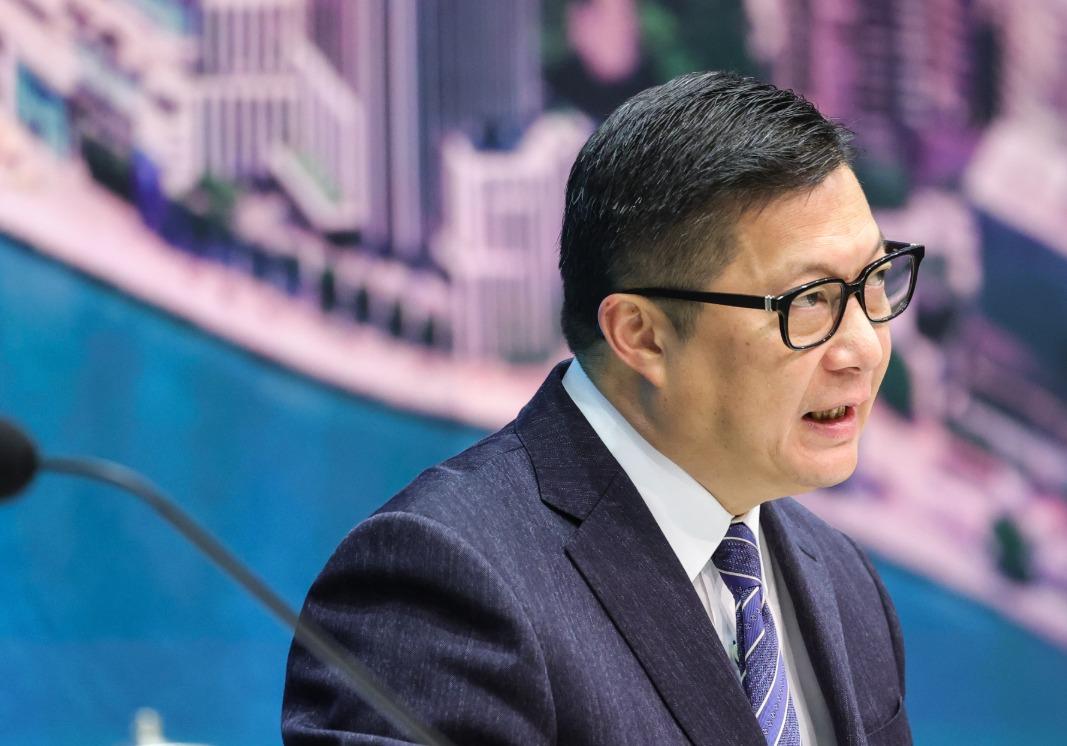 鄧炳強。(中通社)