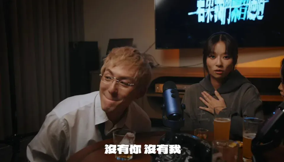 kayan9896在節目中的對答,令人聯想起試當真。