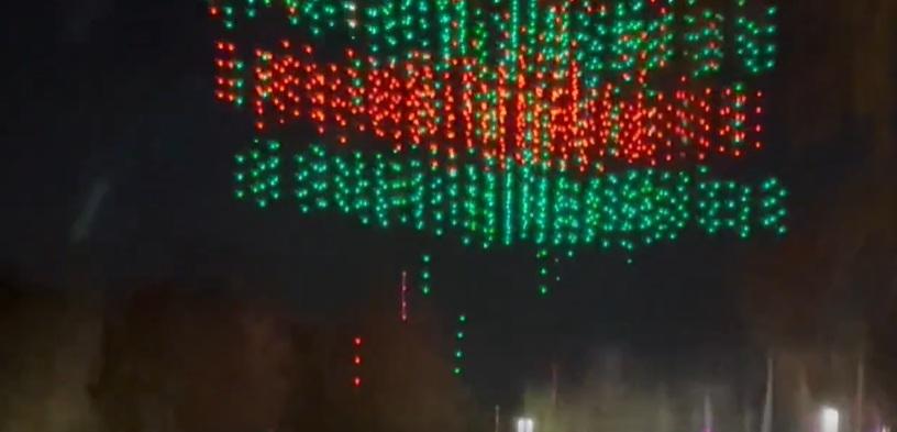 無人機如落雨般墜落。(互聯網)