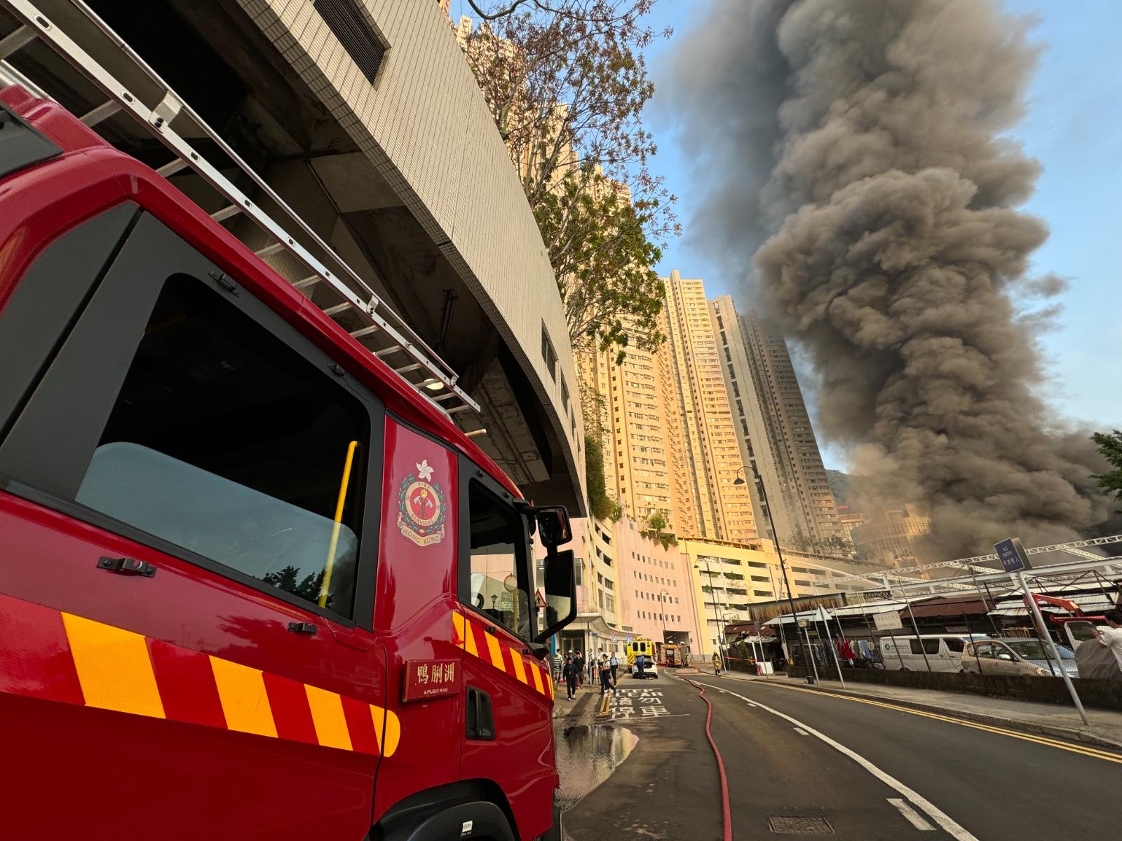 黃竹坑深灣道船廠大火 (中通社)