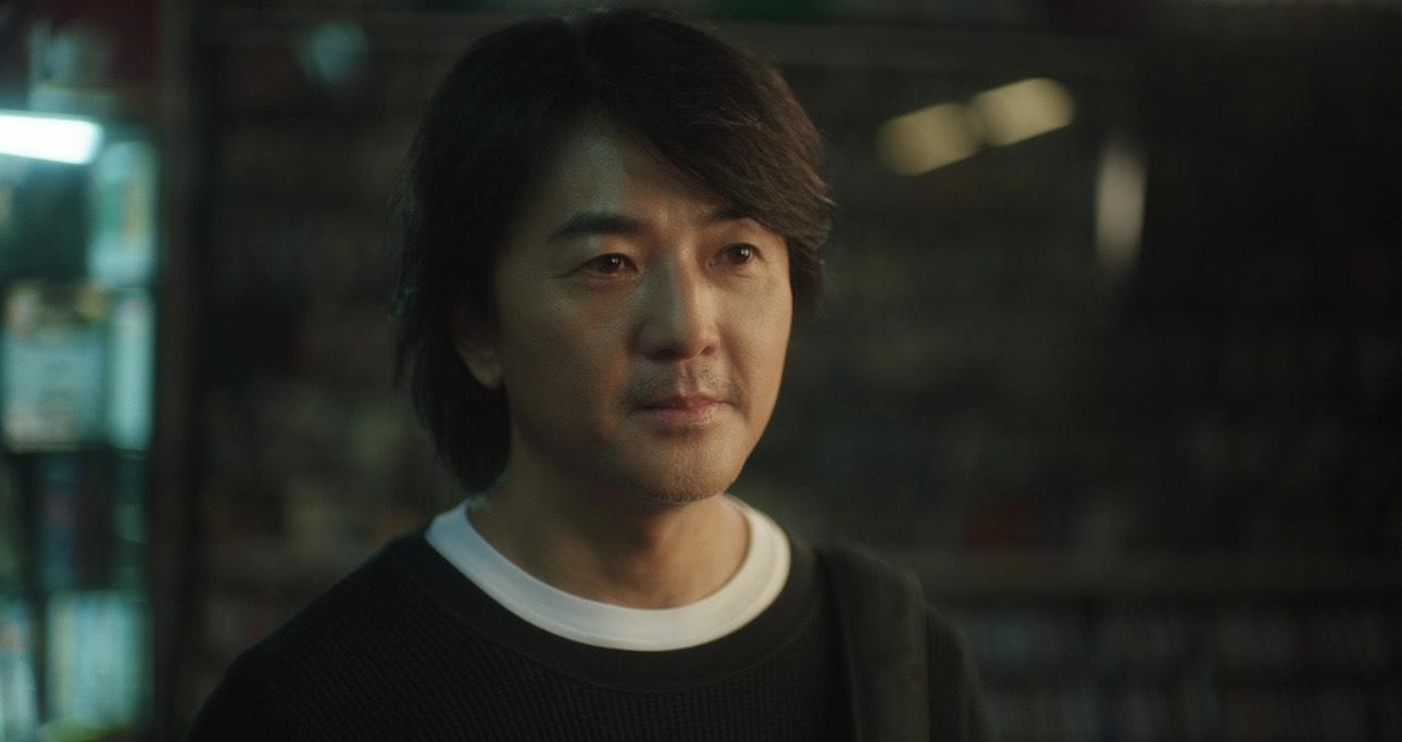 鄭伊健飾演成年版「蘇昇華」。