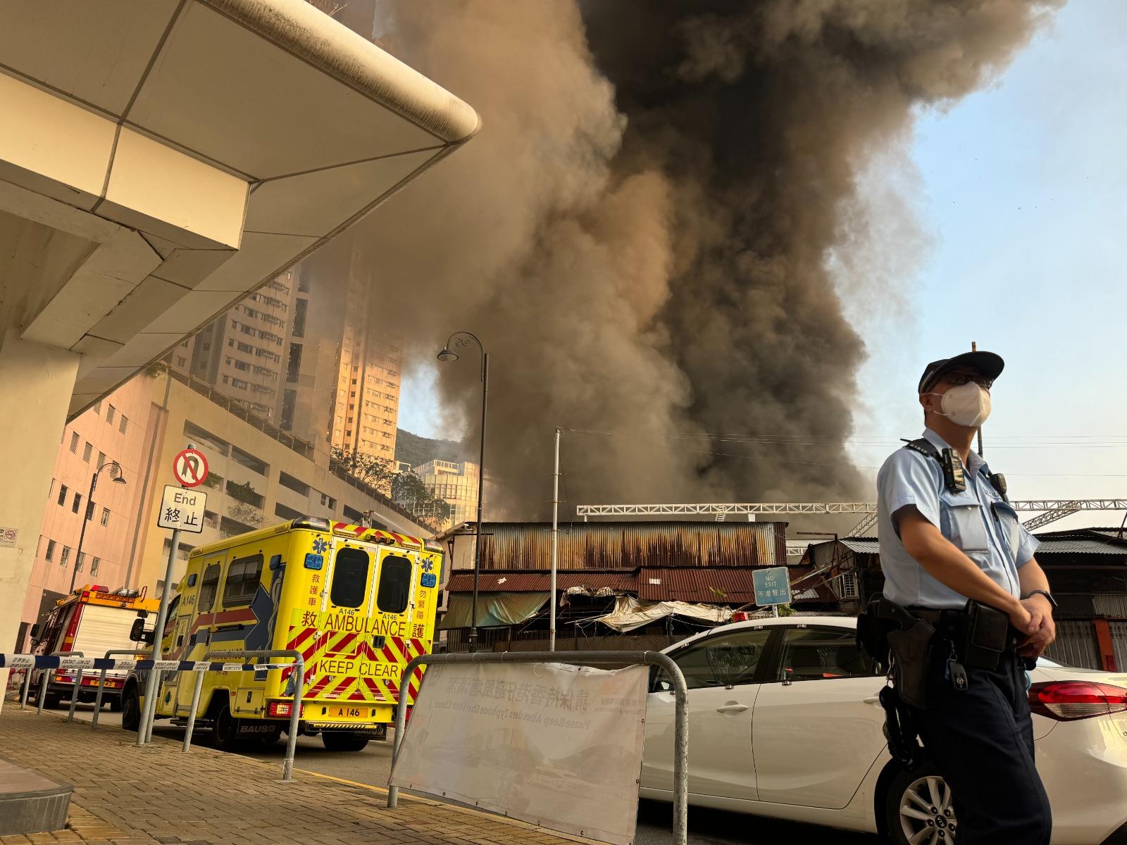 黃竹坑深灣道船廠大火 (中通社)